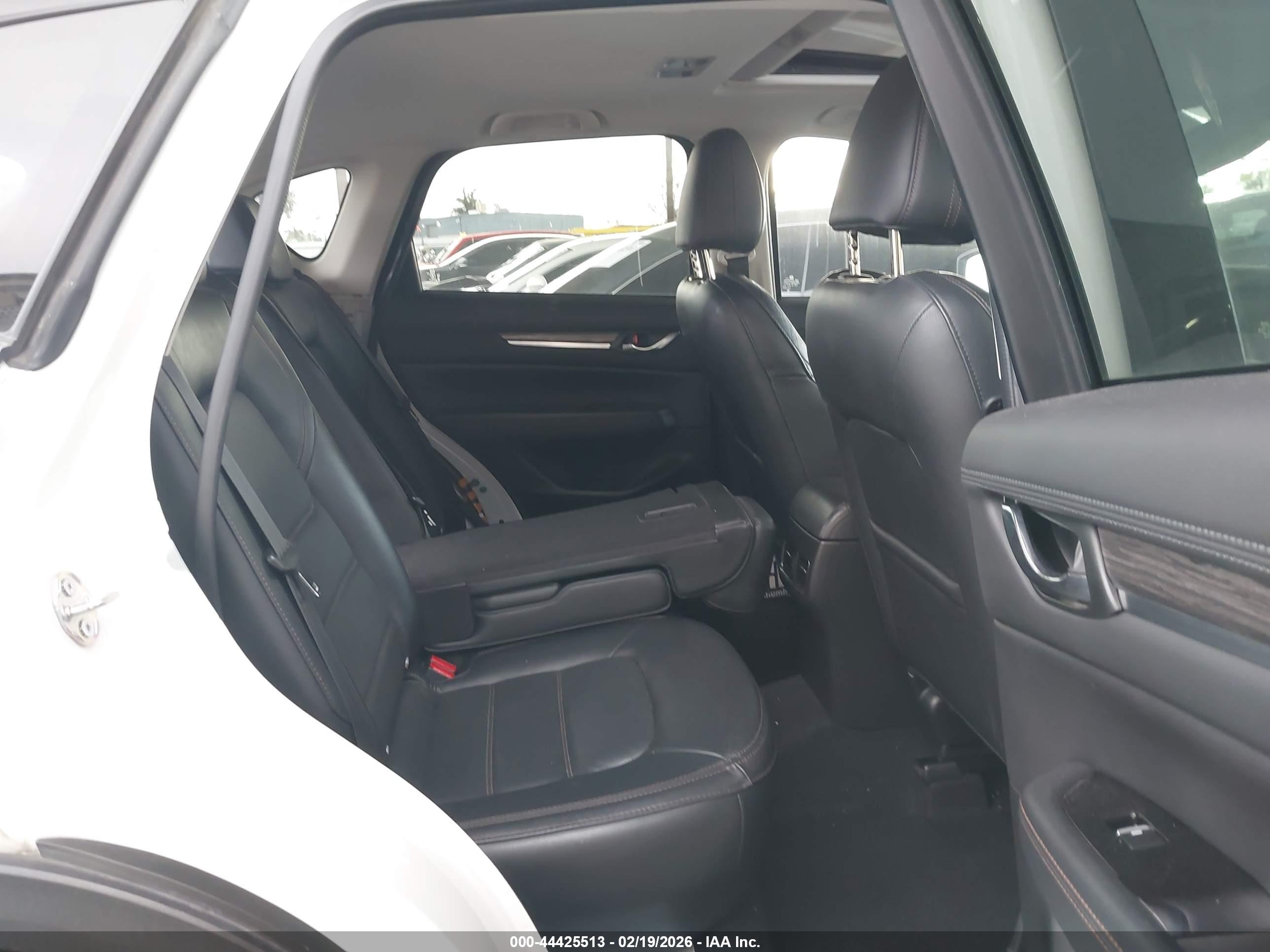 MAZDA CX-5 image 8