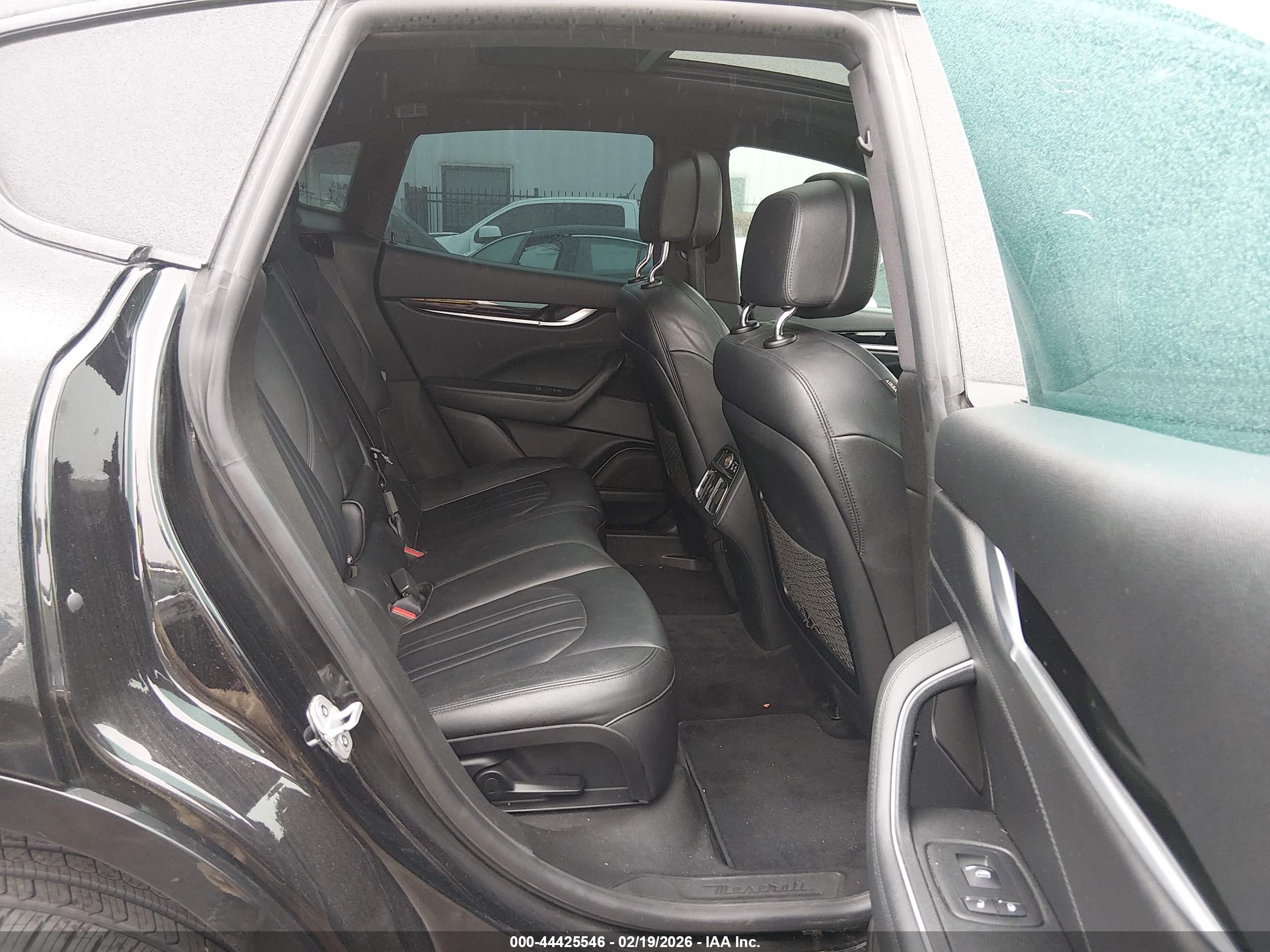 MASERATI LEVANTE image 8