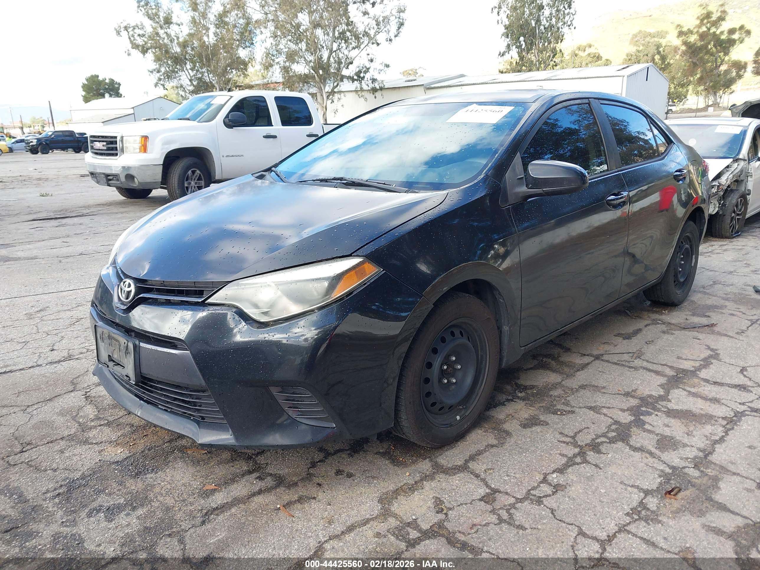 TOYOTA COROLLA image 2