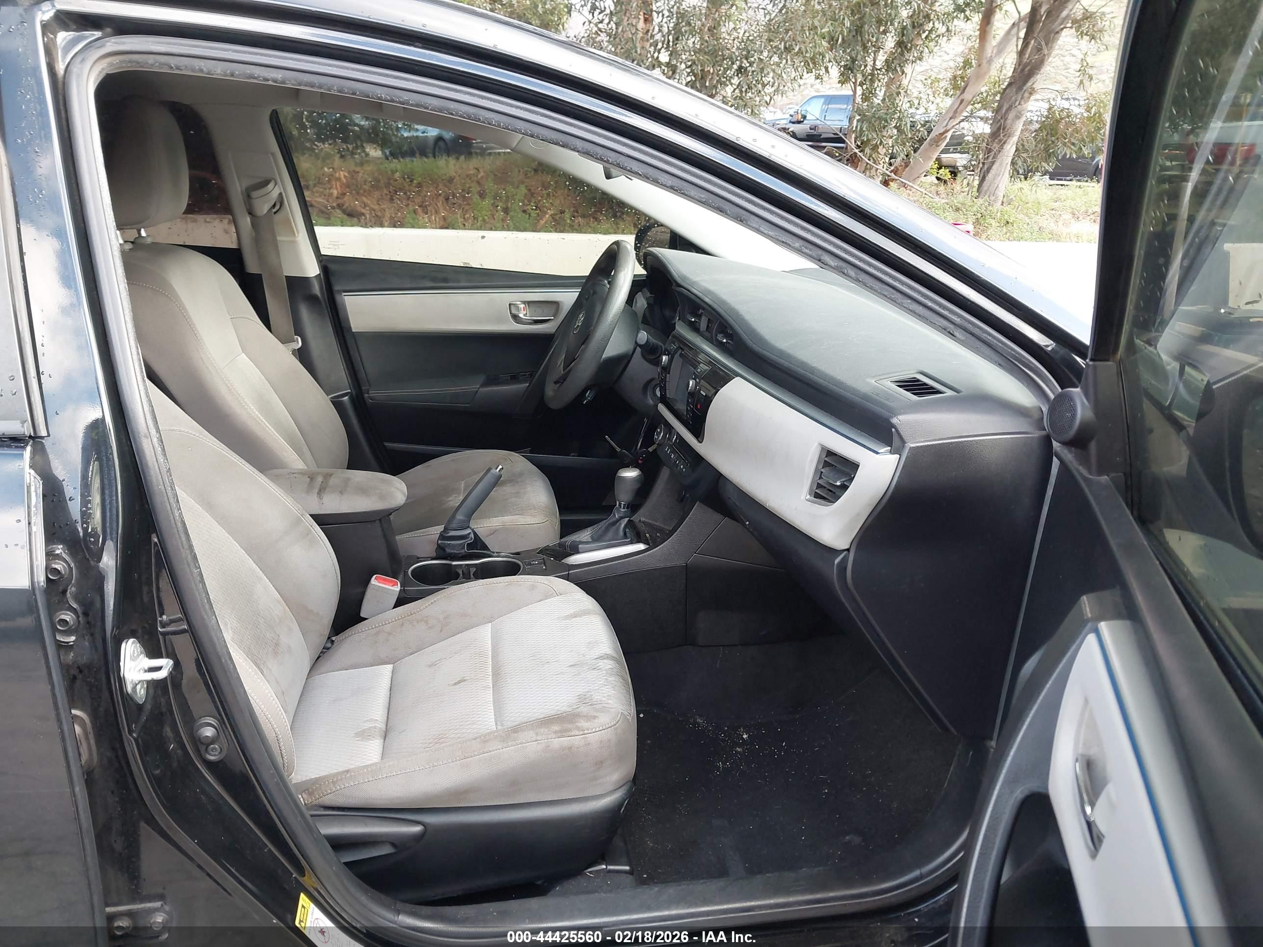 TOYOTA COROLLA image 5