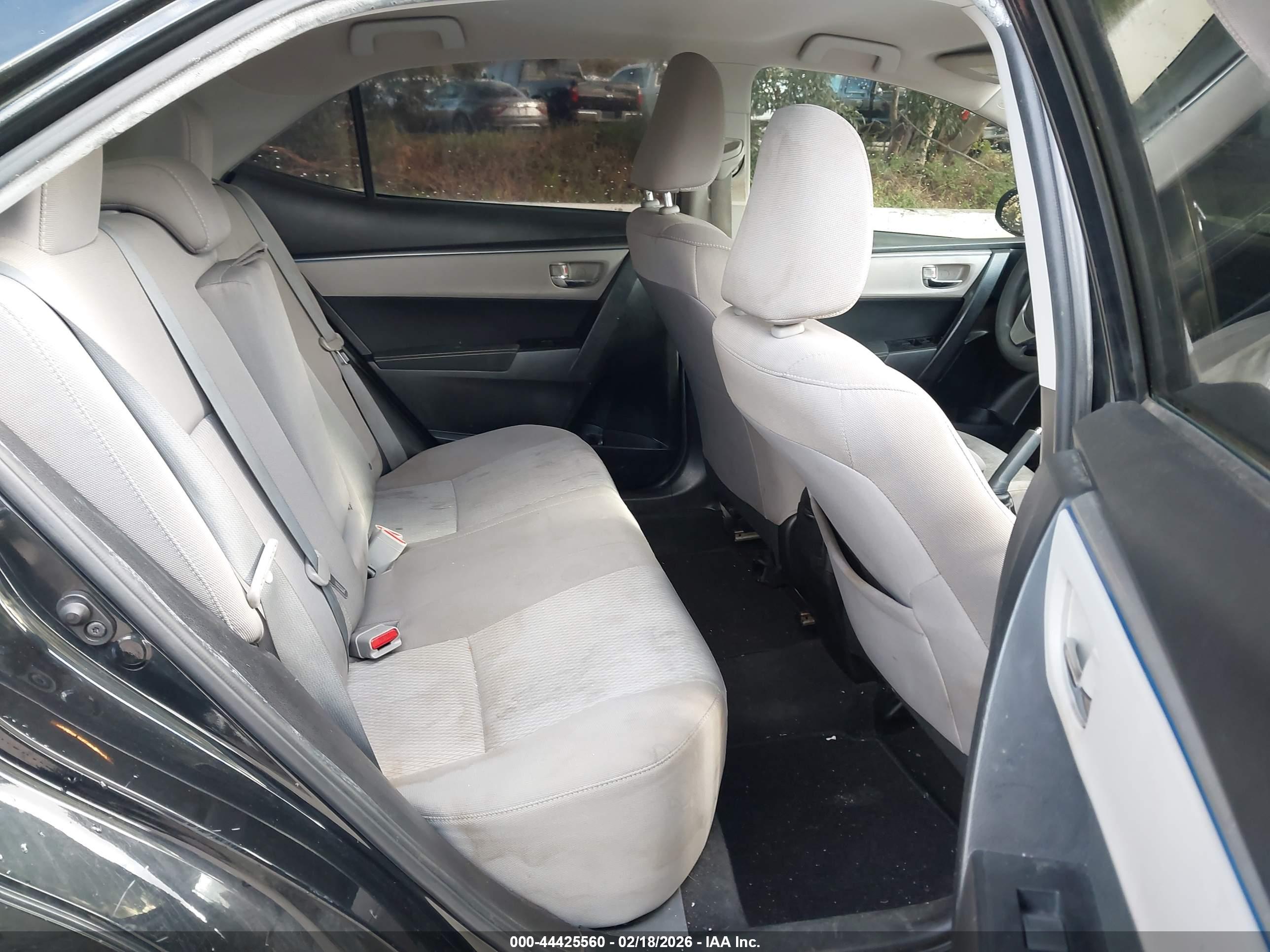 TOYOTA COROLLA image 8