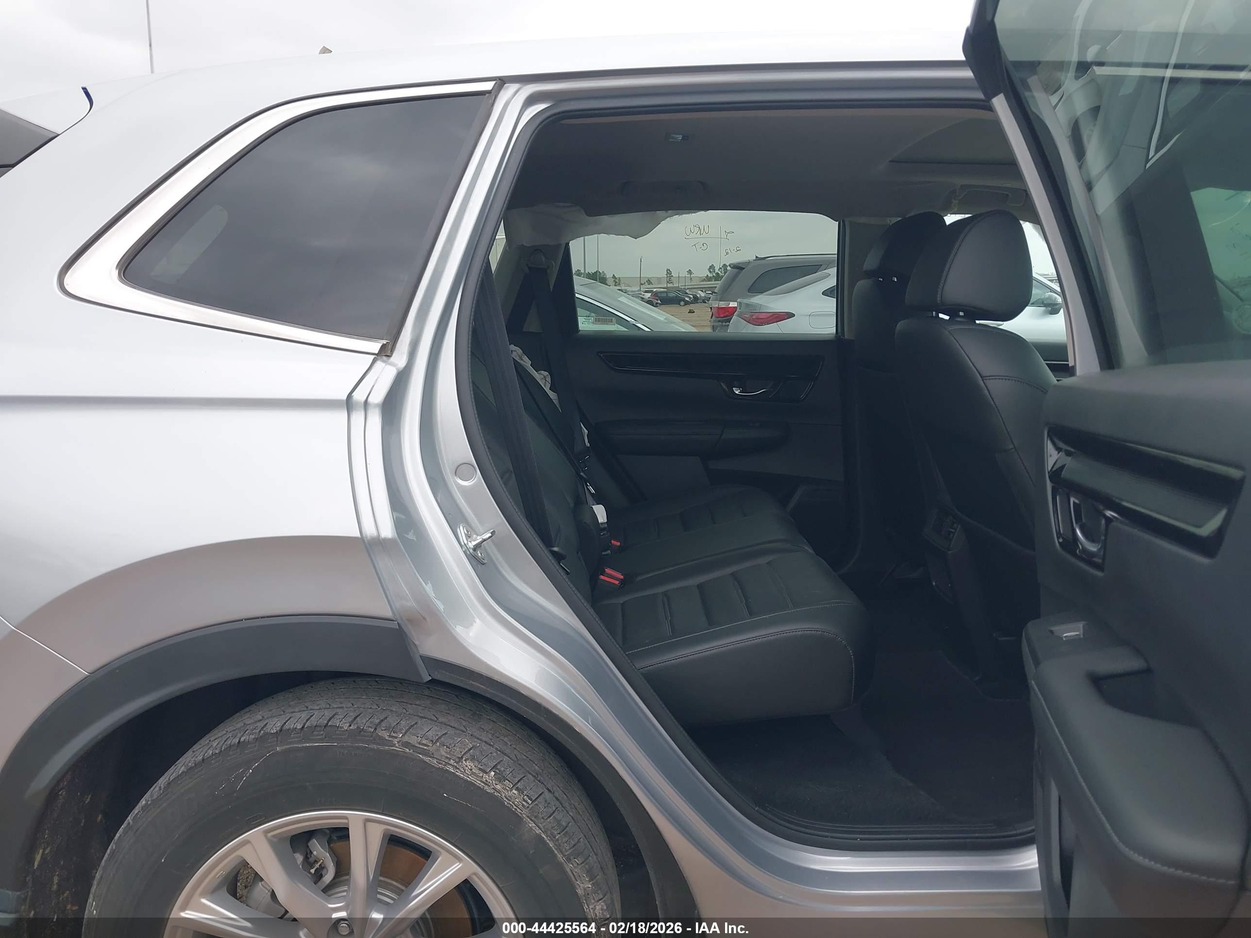 HONDA CR-V image 8