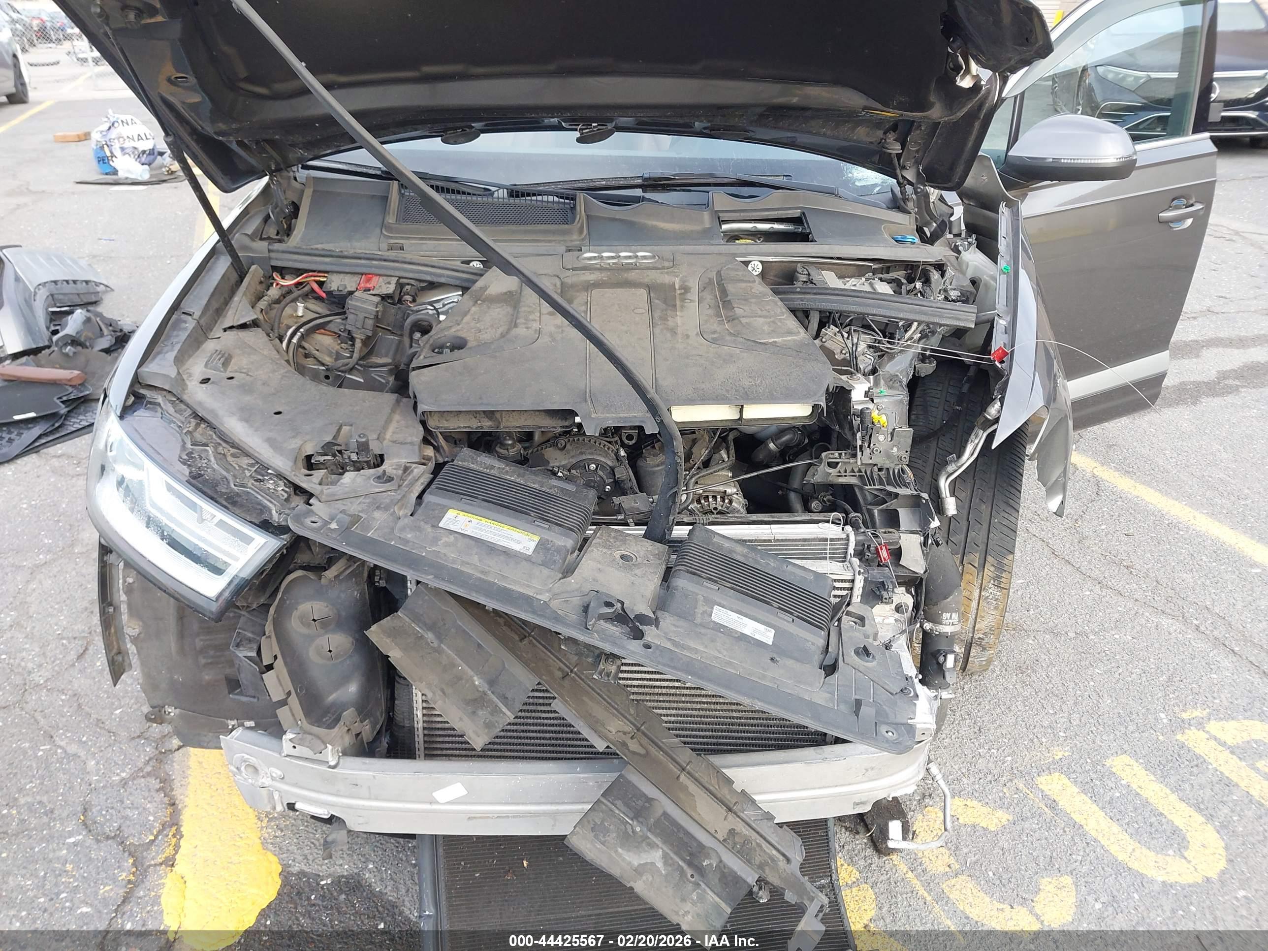 AUDI Q7 image 10