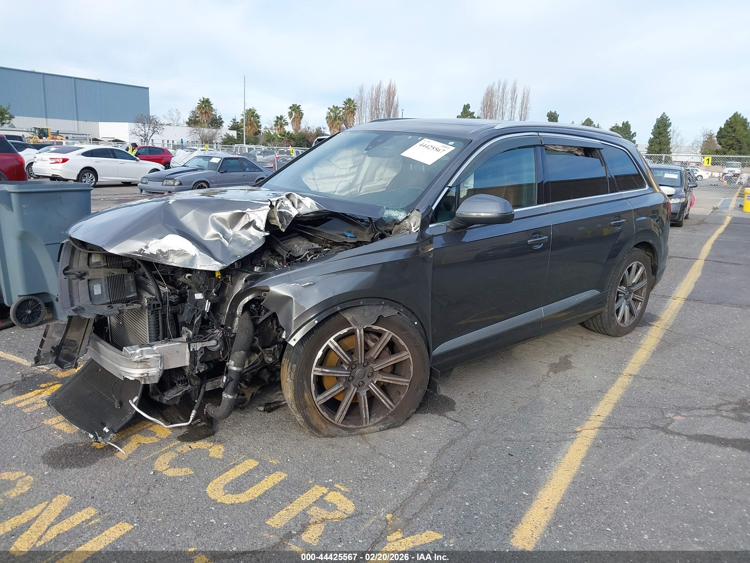 AUDI Q7 image 2