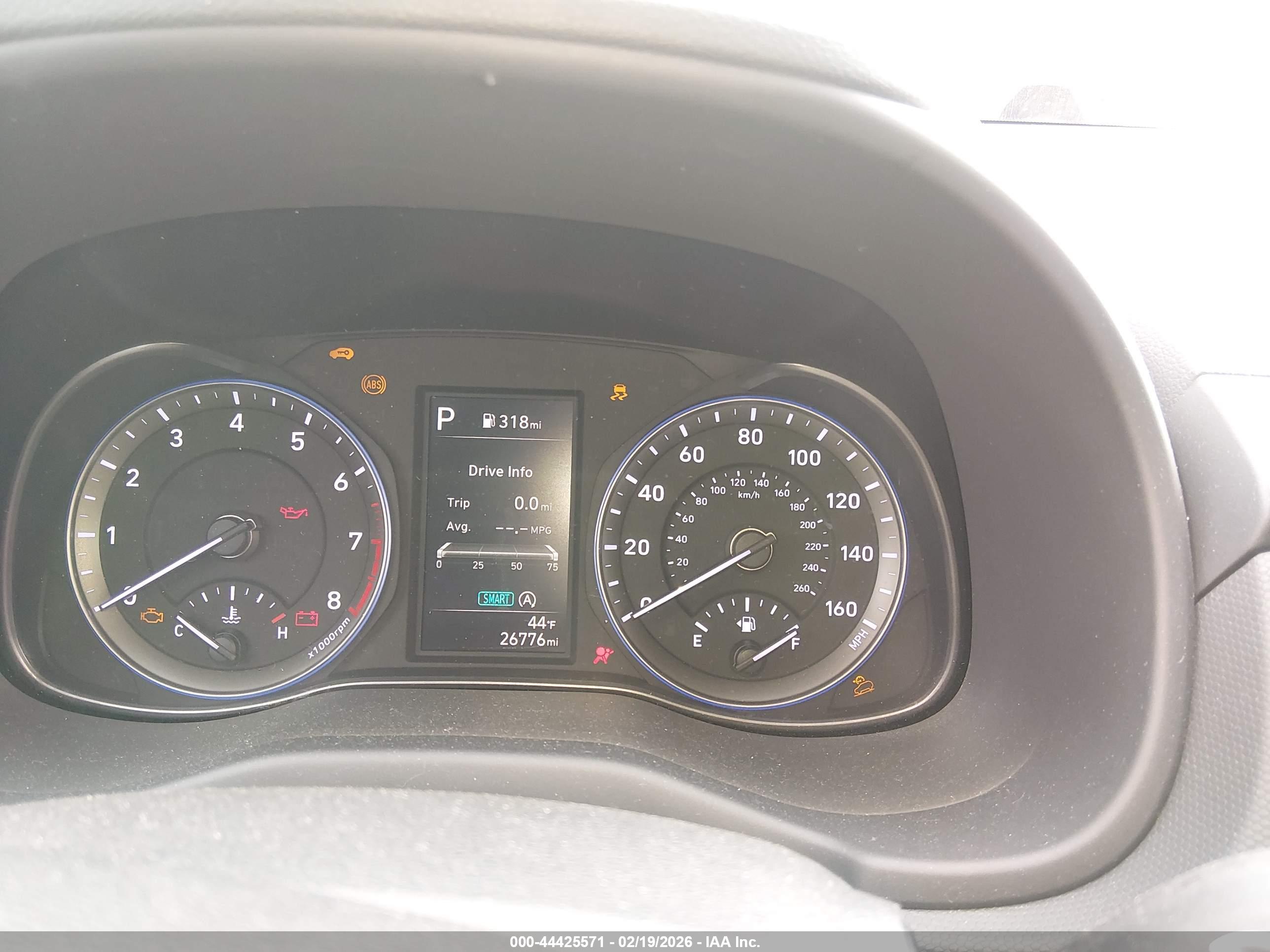 HYUNDAI KONA image 7