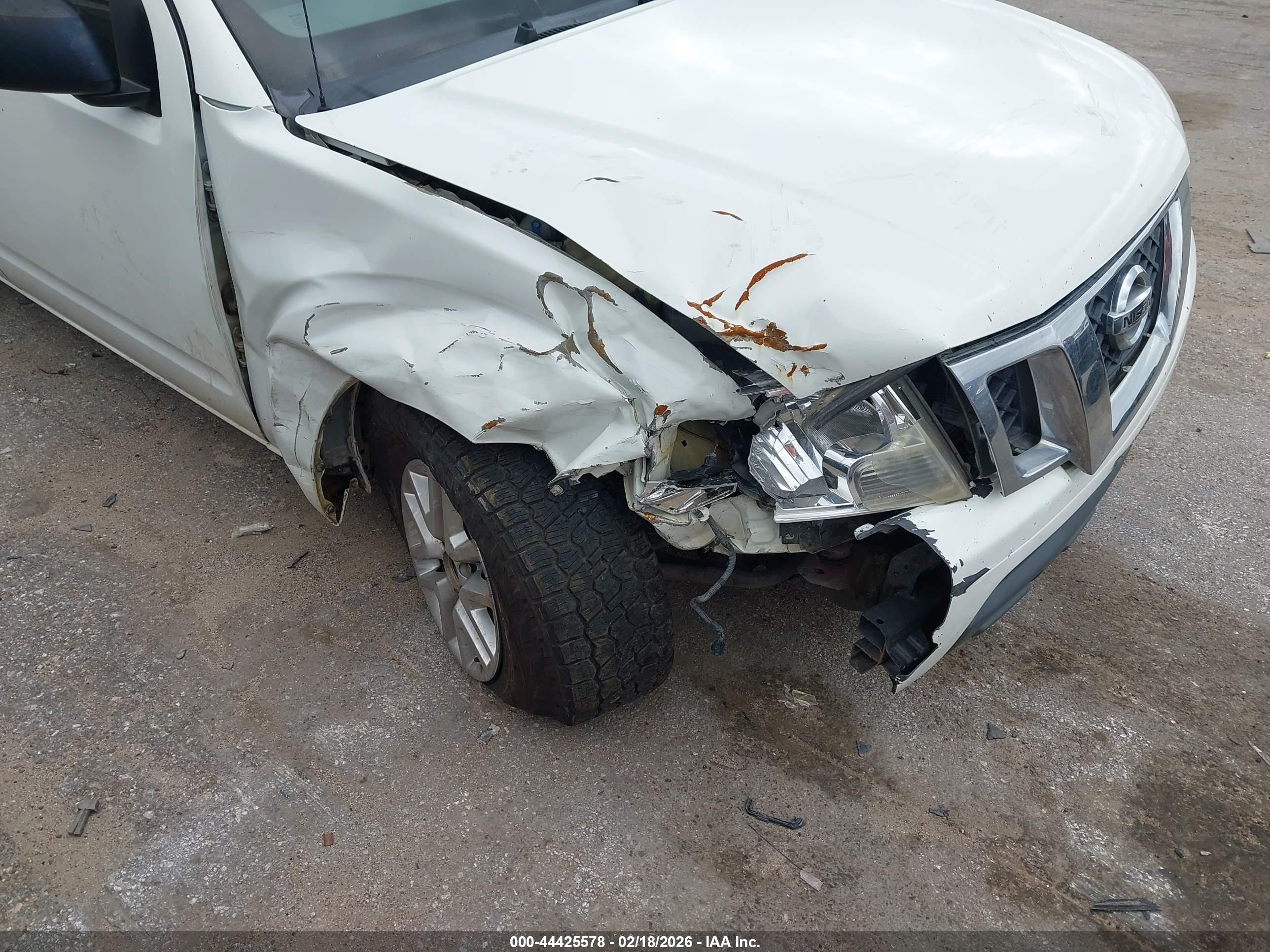NISSAN FRONTIER image 6
