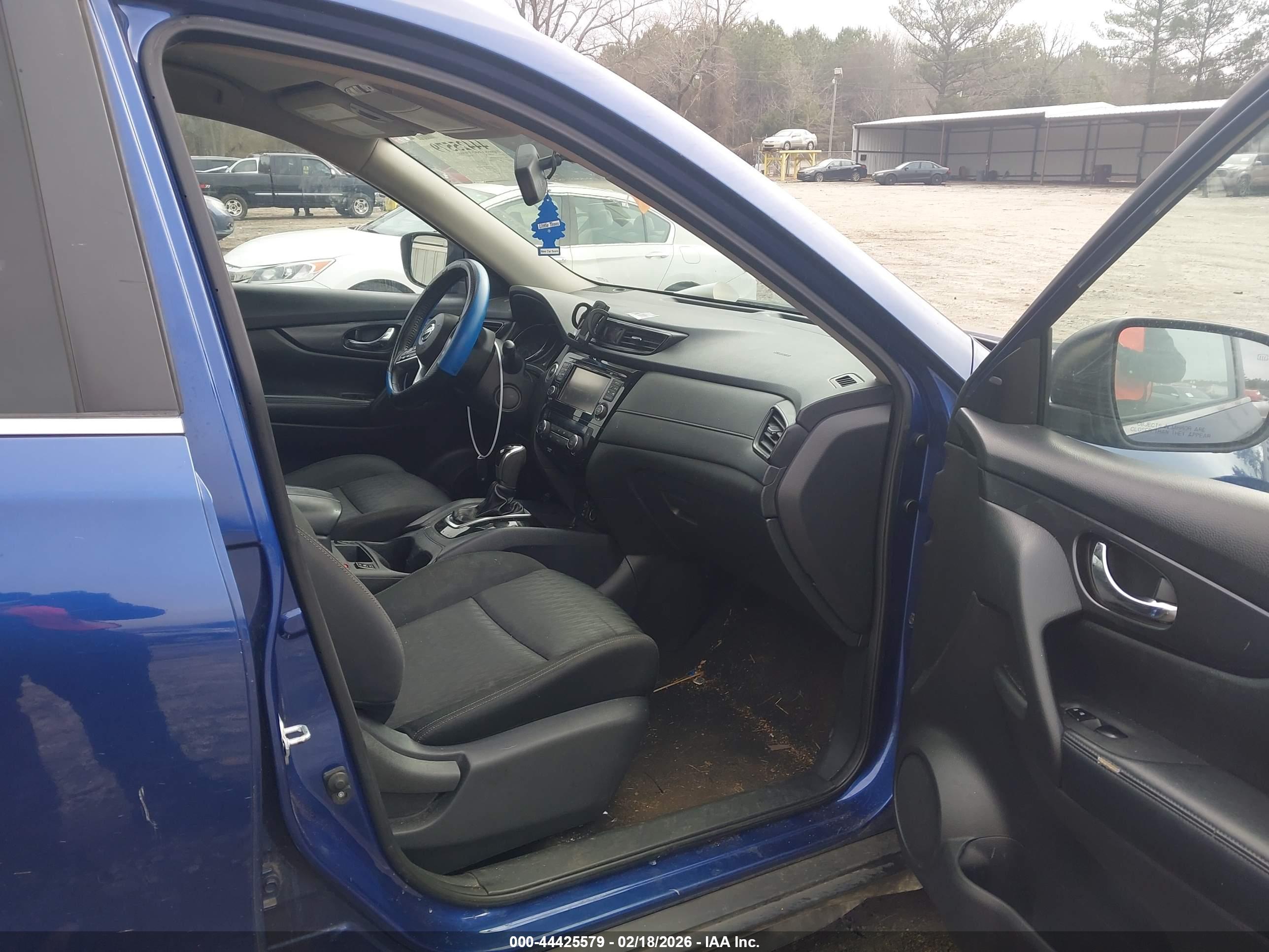 NISSAN ROGUE image 5