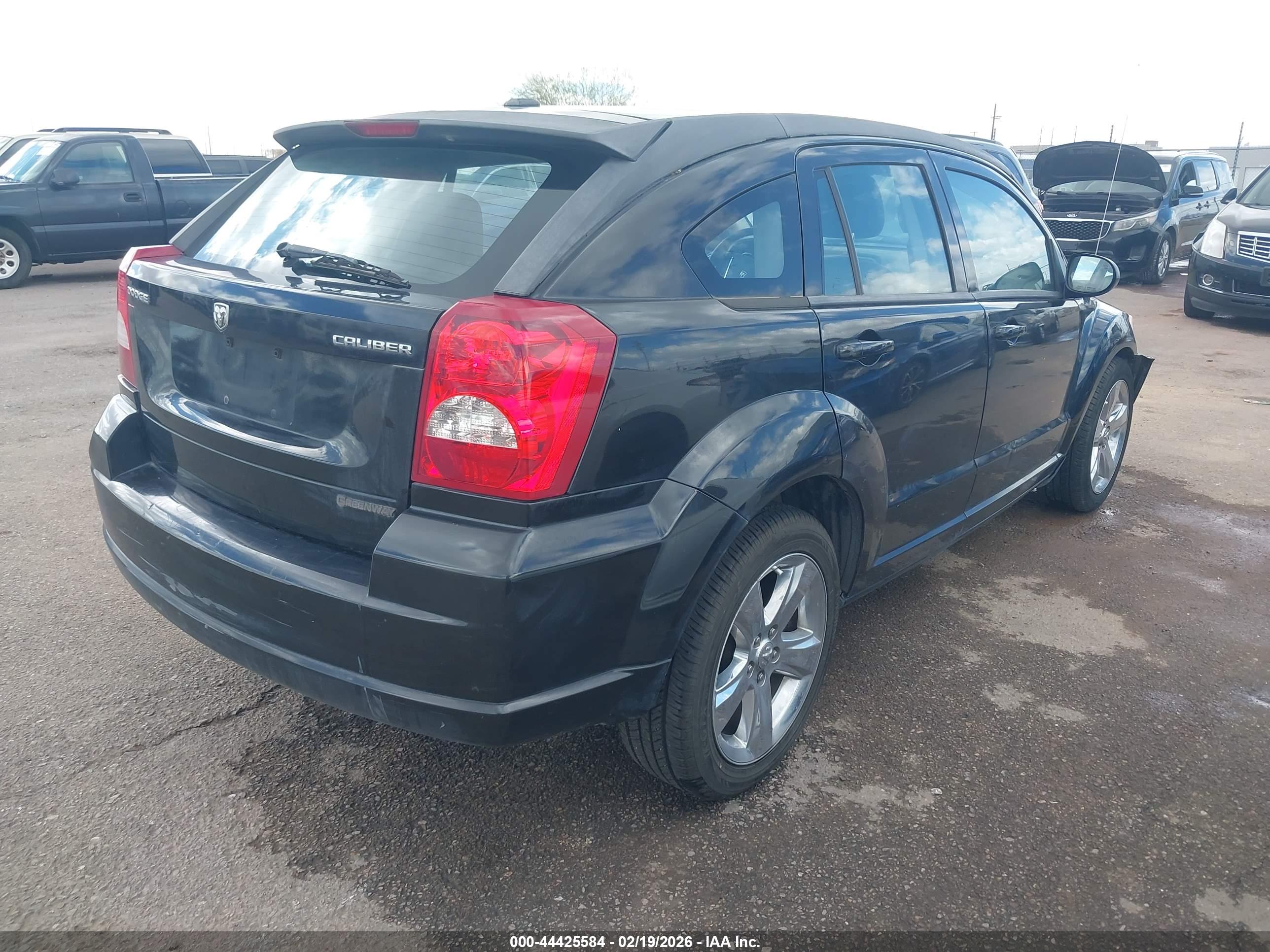 DODGE CALIBER image 4