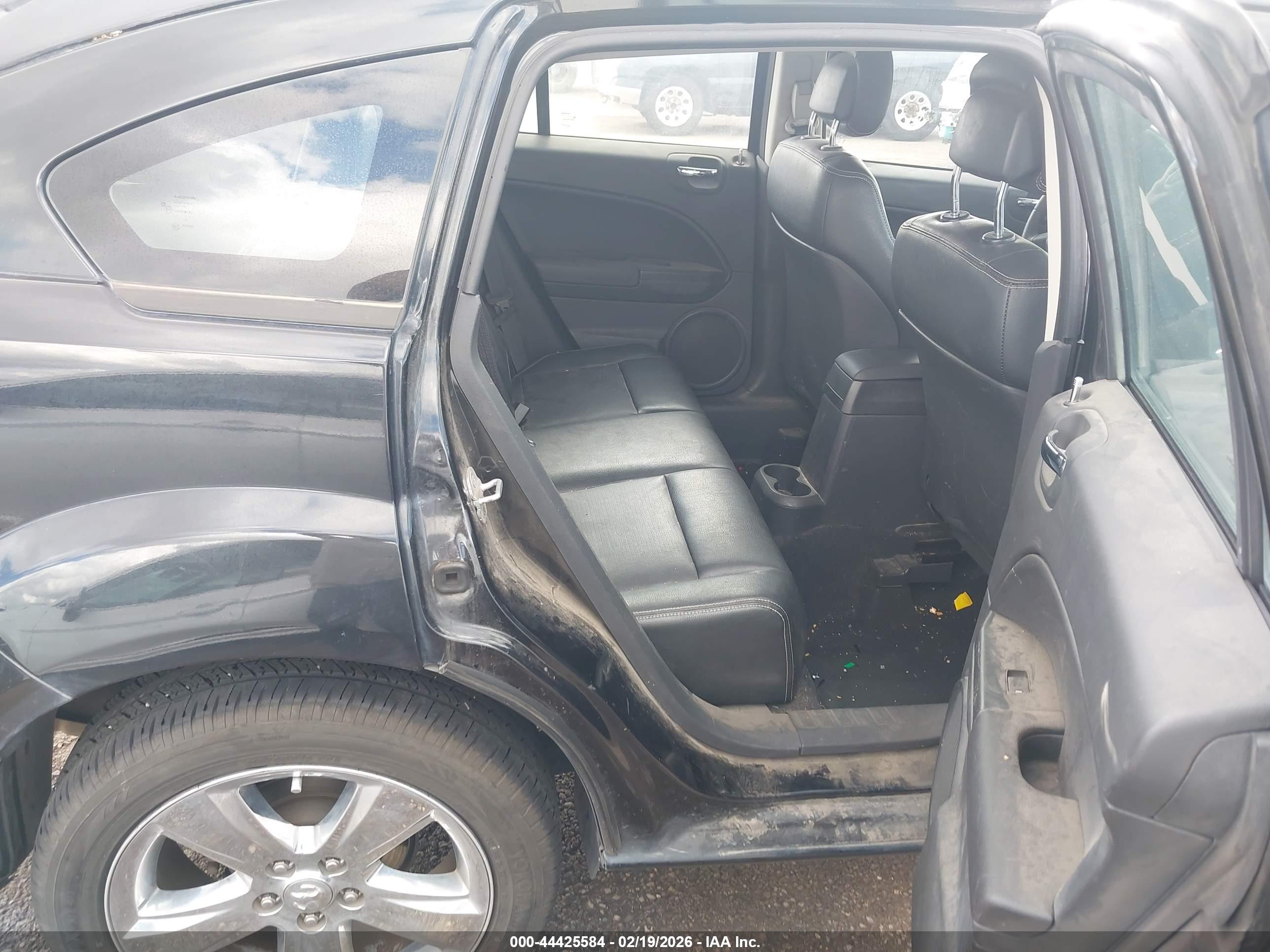 DODGE CALIBER image 8