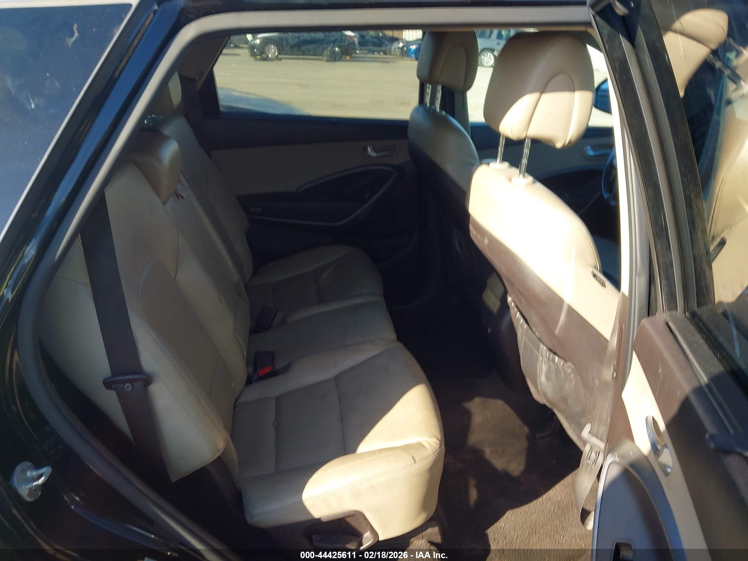 HYUNDAI SANTA image 8