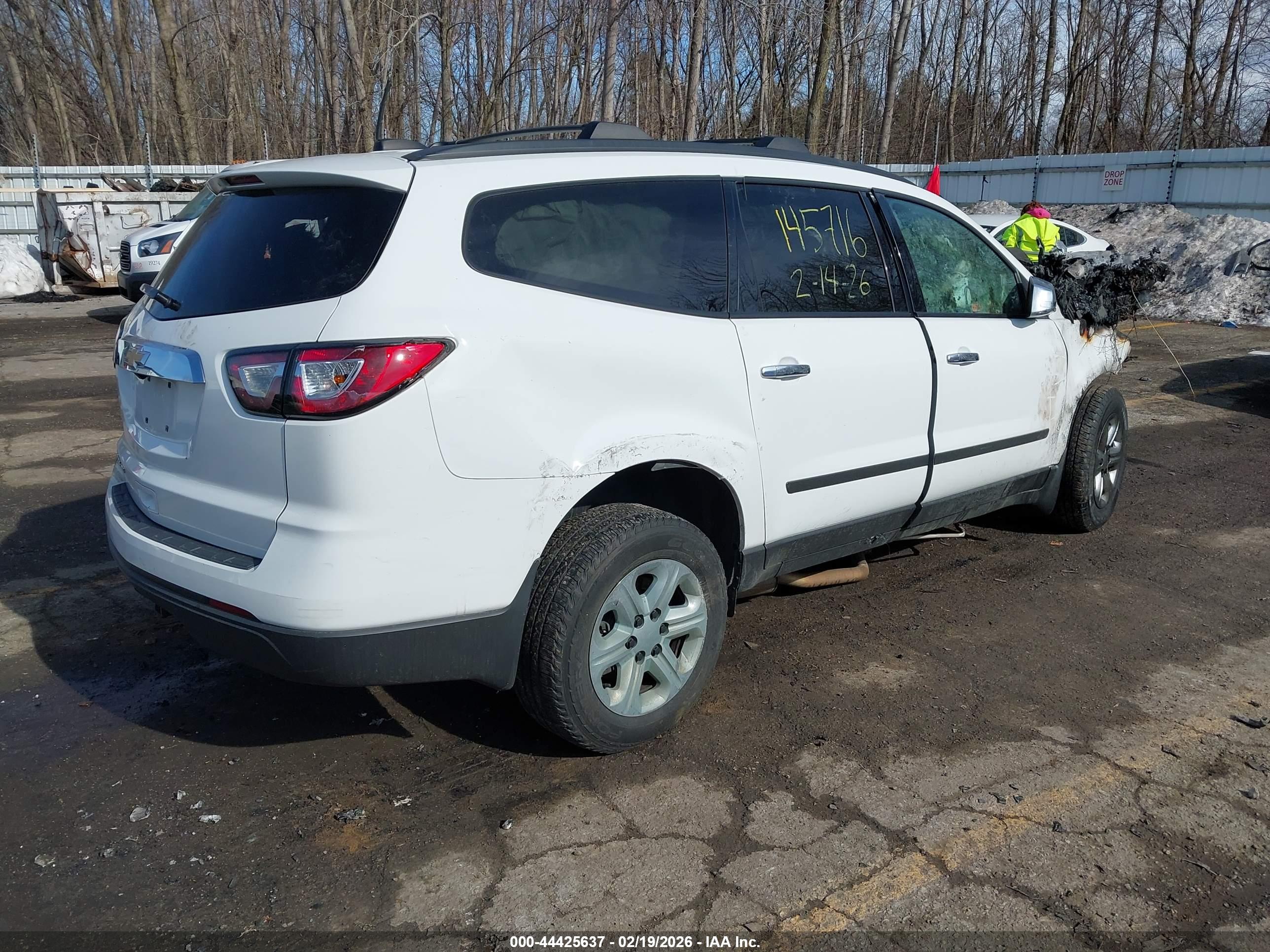 CHEVROLET TRAVERSE image 4