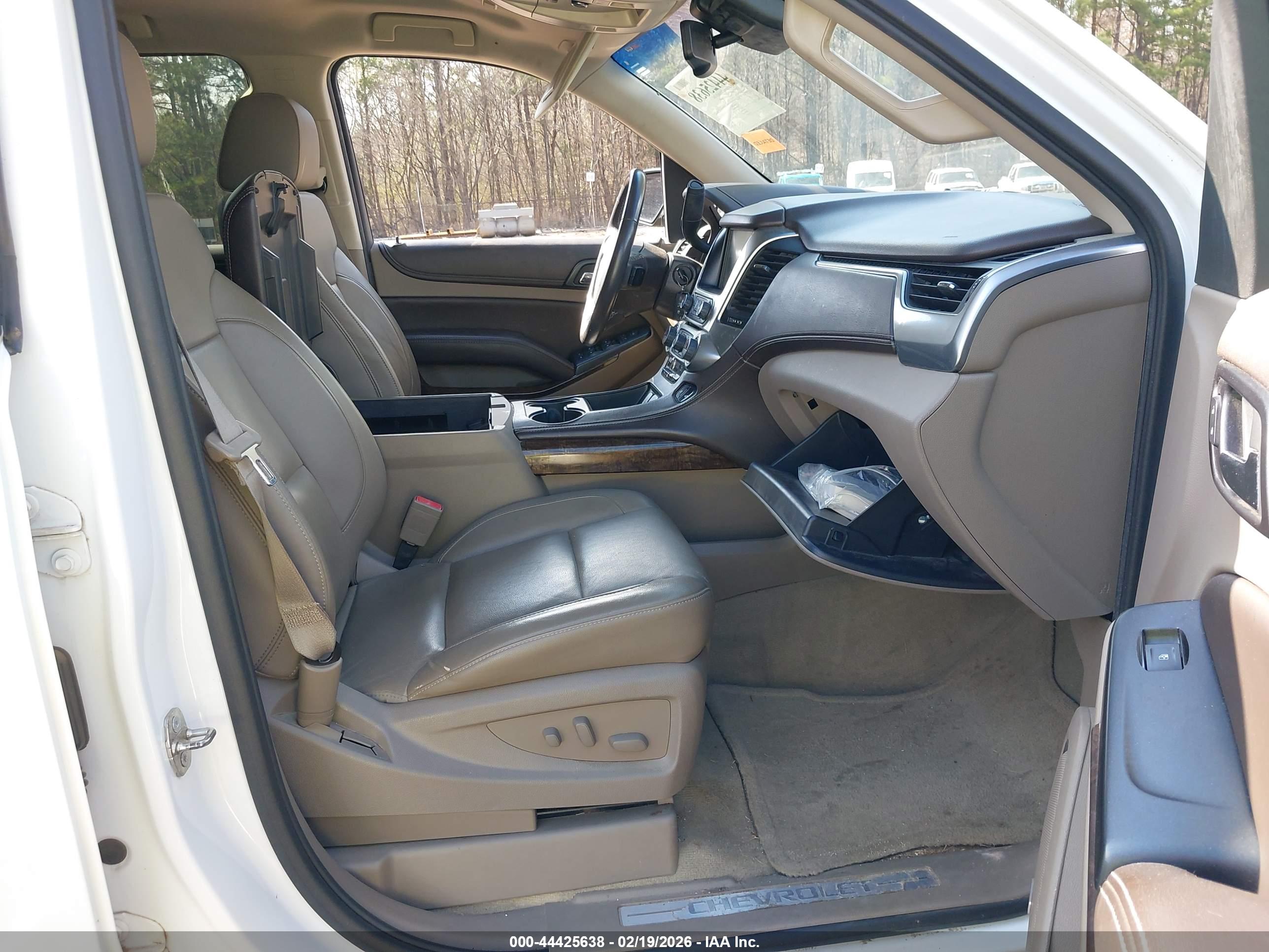 CHEVROLET TAHOE image 5