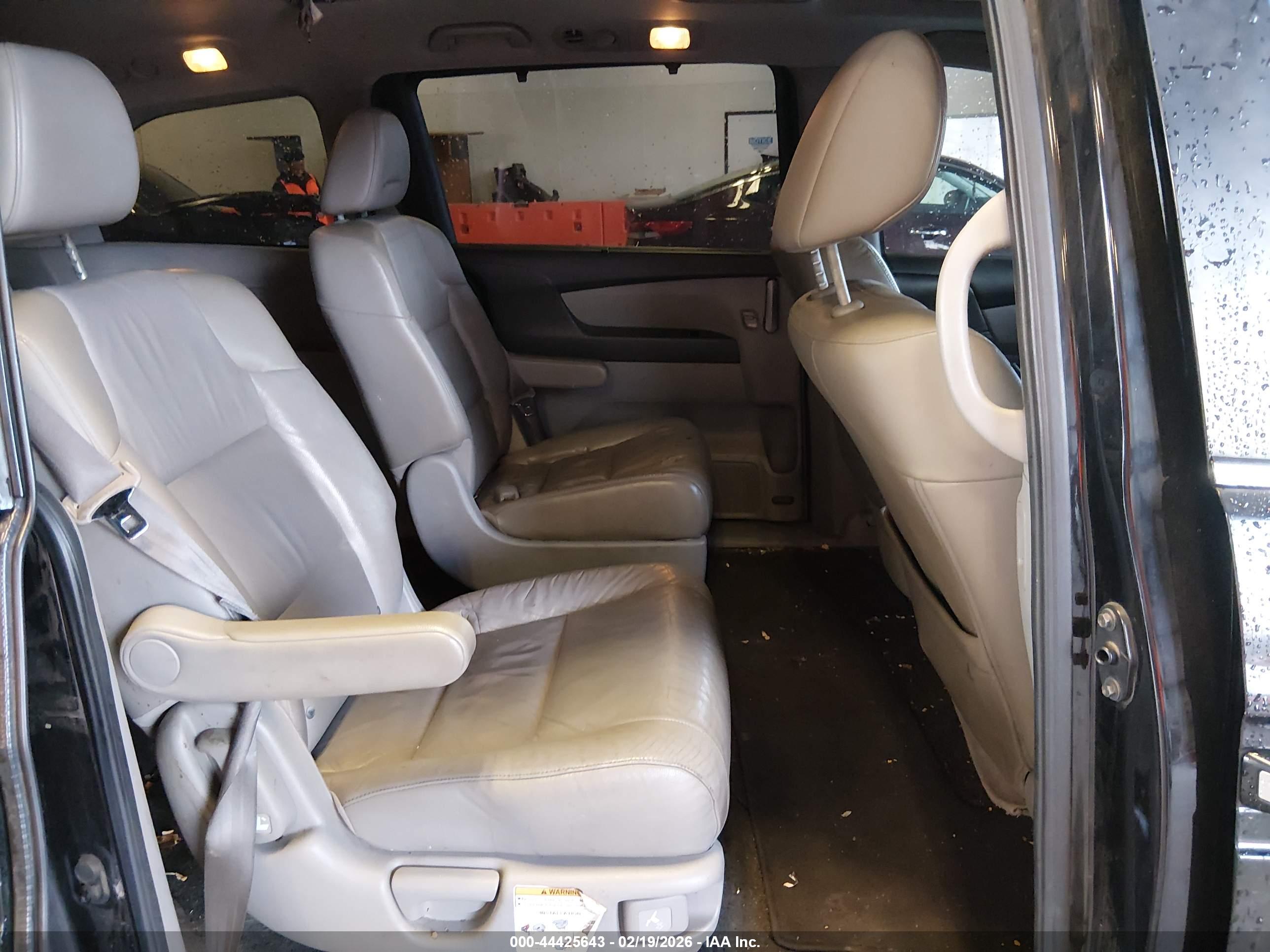 HONDA ODYSSEY image 8