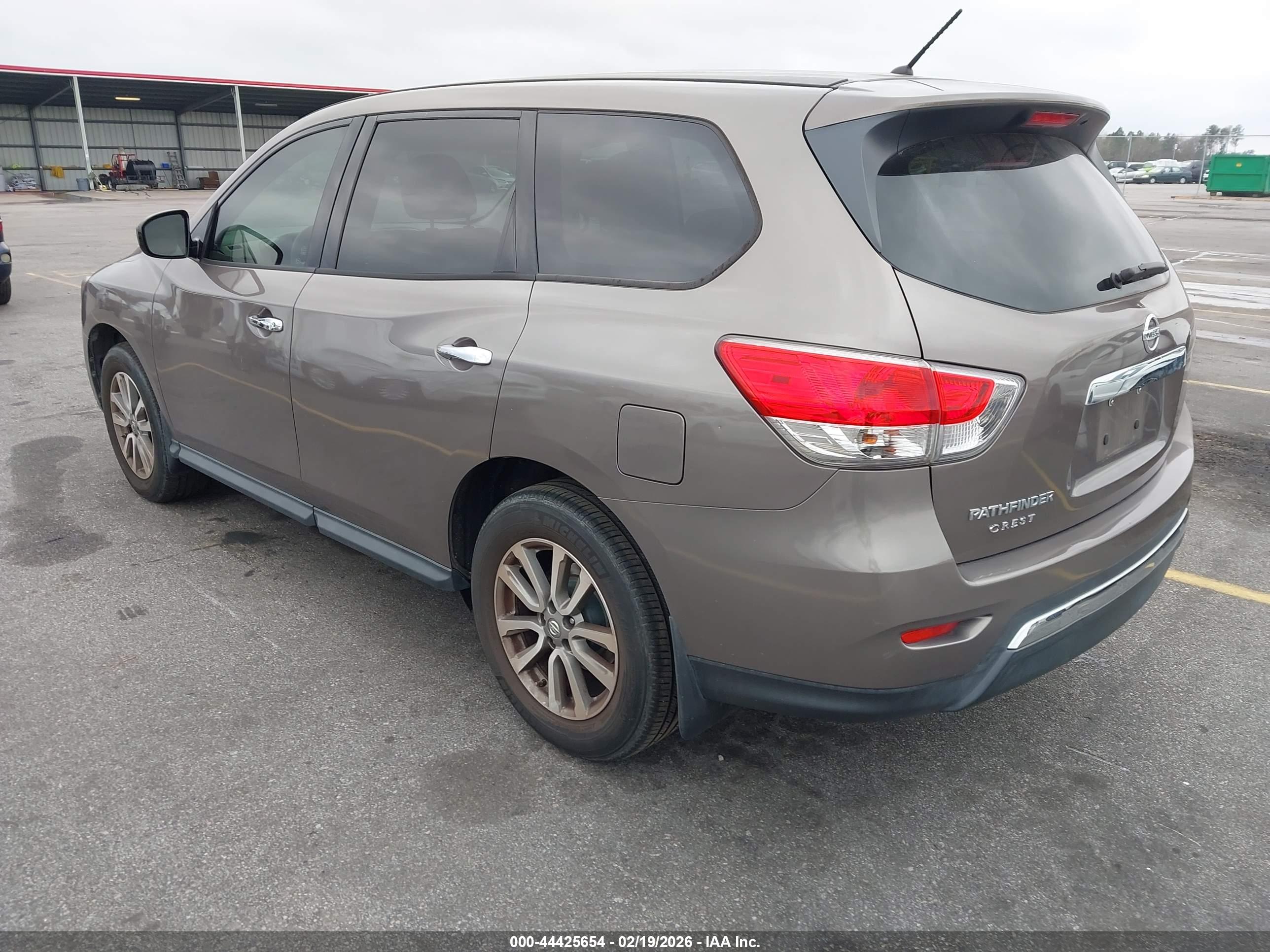 NISSAN PATHFINDER image 3