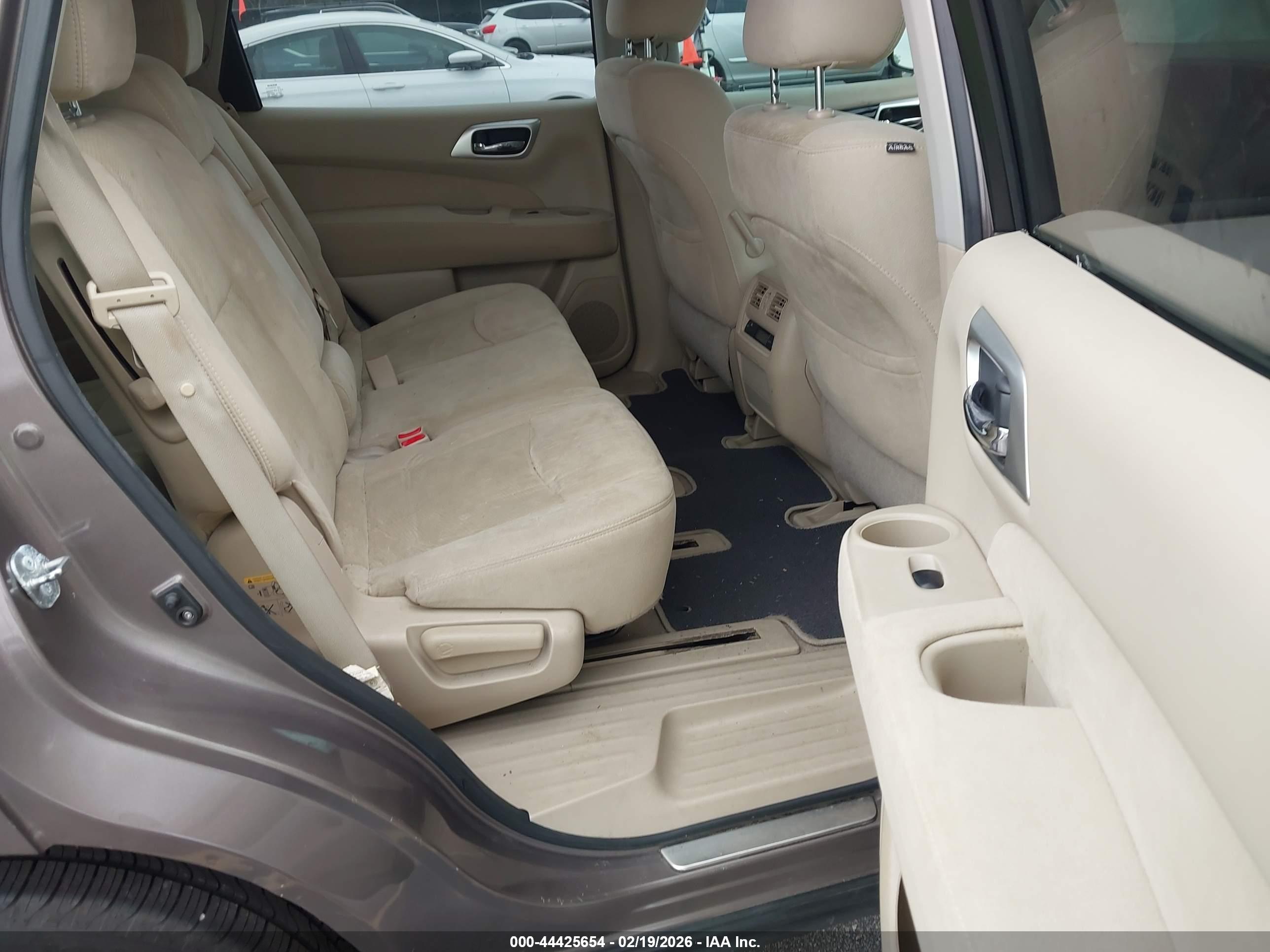 NISSAN PATHFINDER image 8