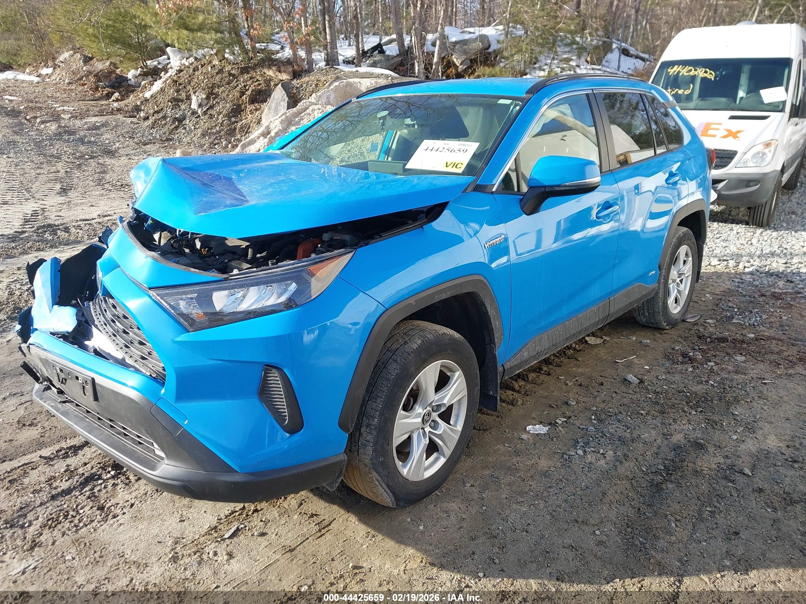 TOYOTA RAV4 image 2