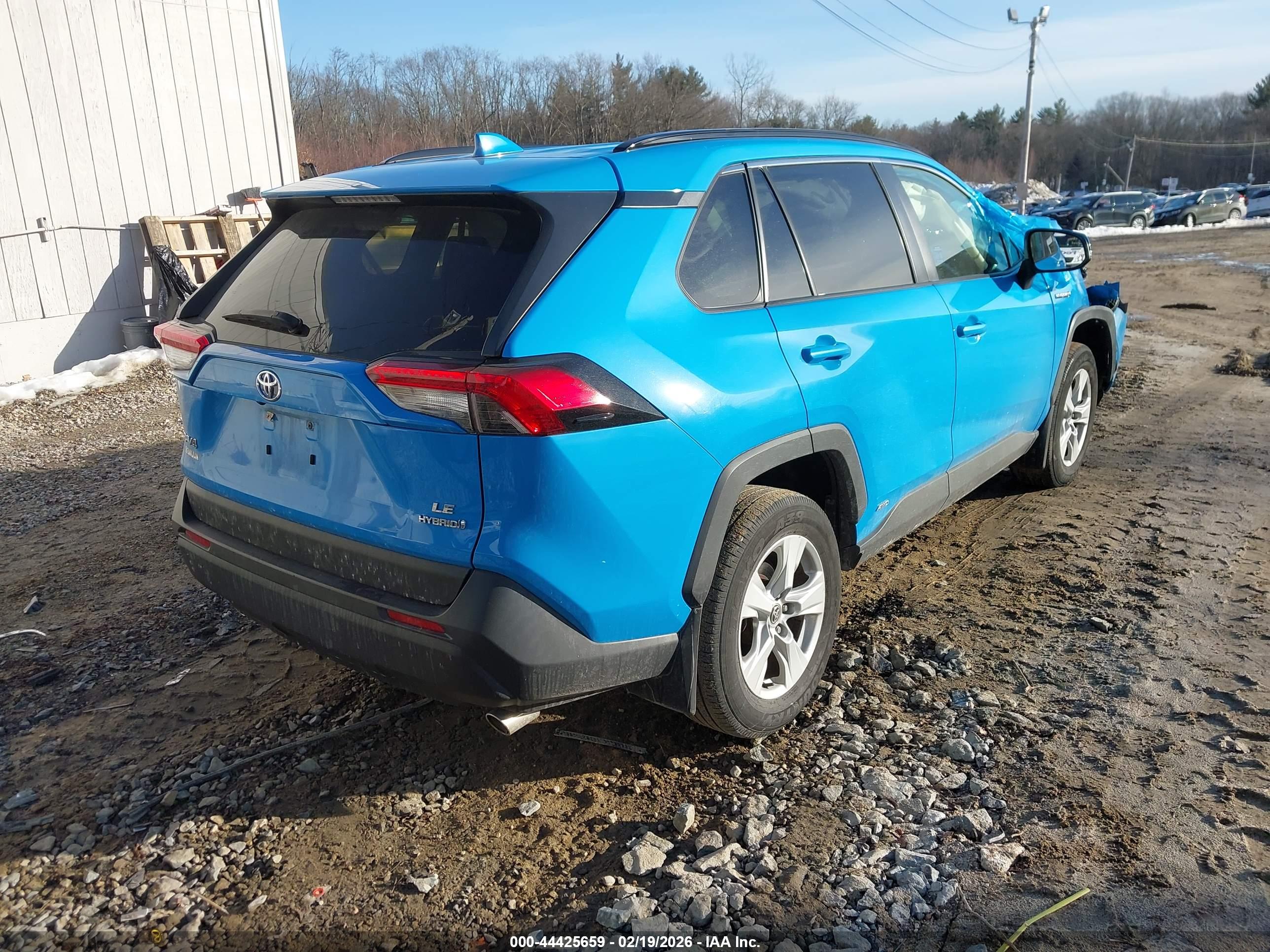 TOYOTA RAV4 image 4