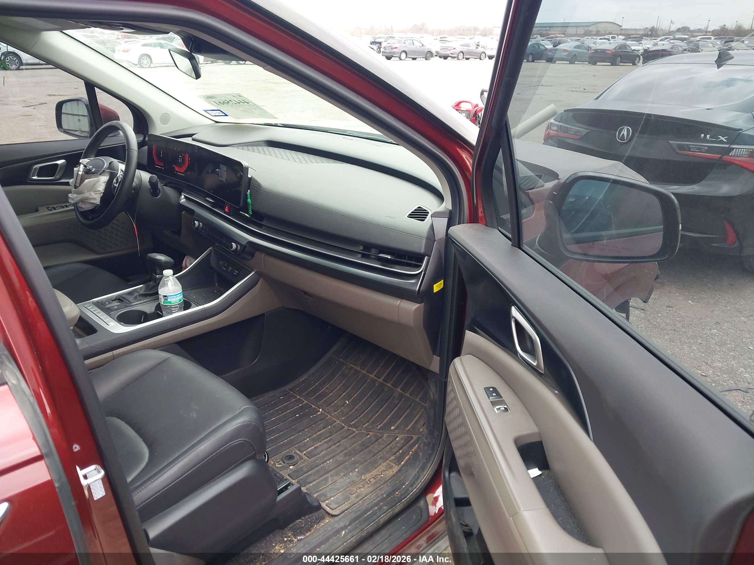 KIA CARNIVAL image 5