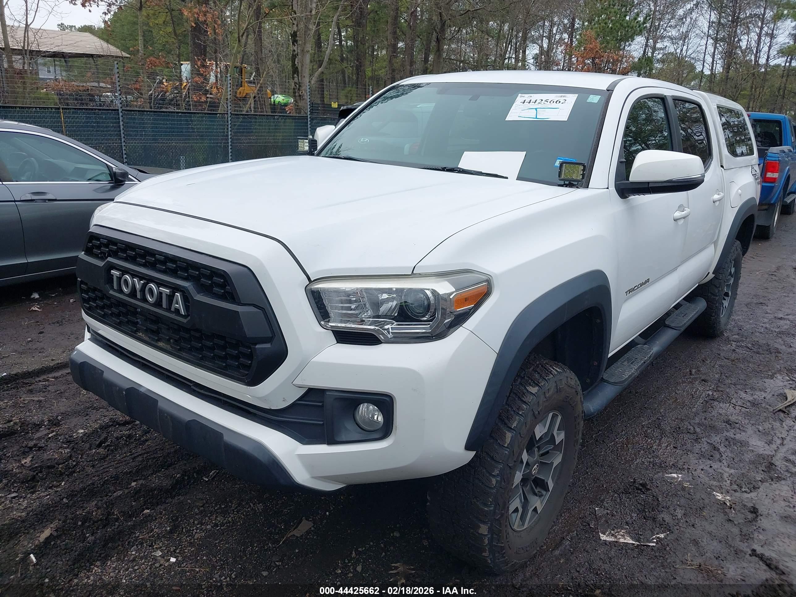 TOYOTA TACOMA image 2