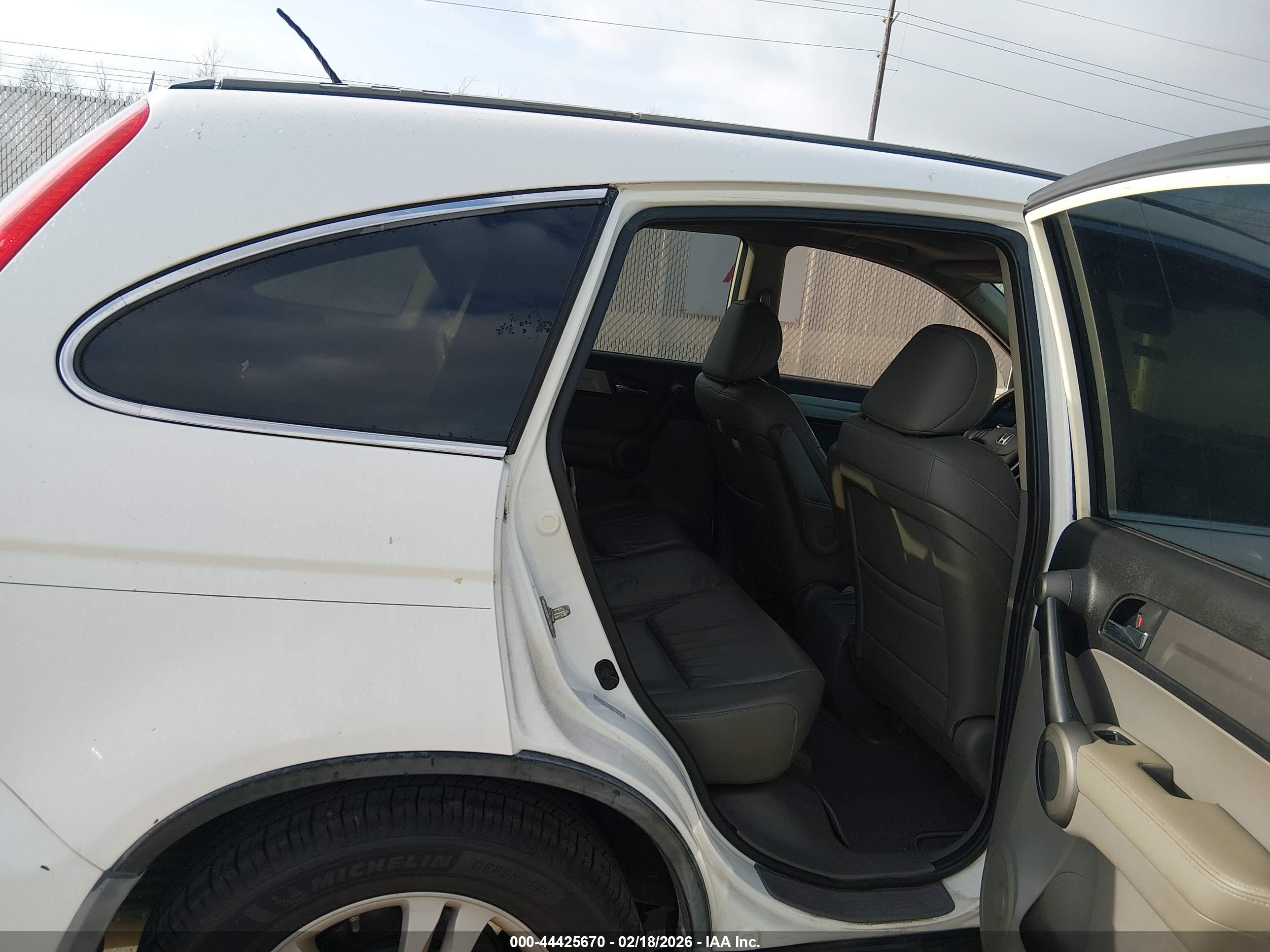 HONDA CR-V image 8
