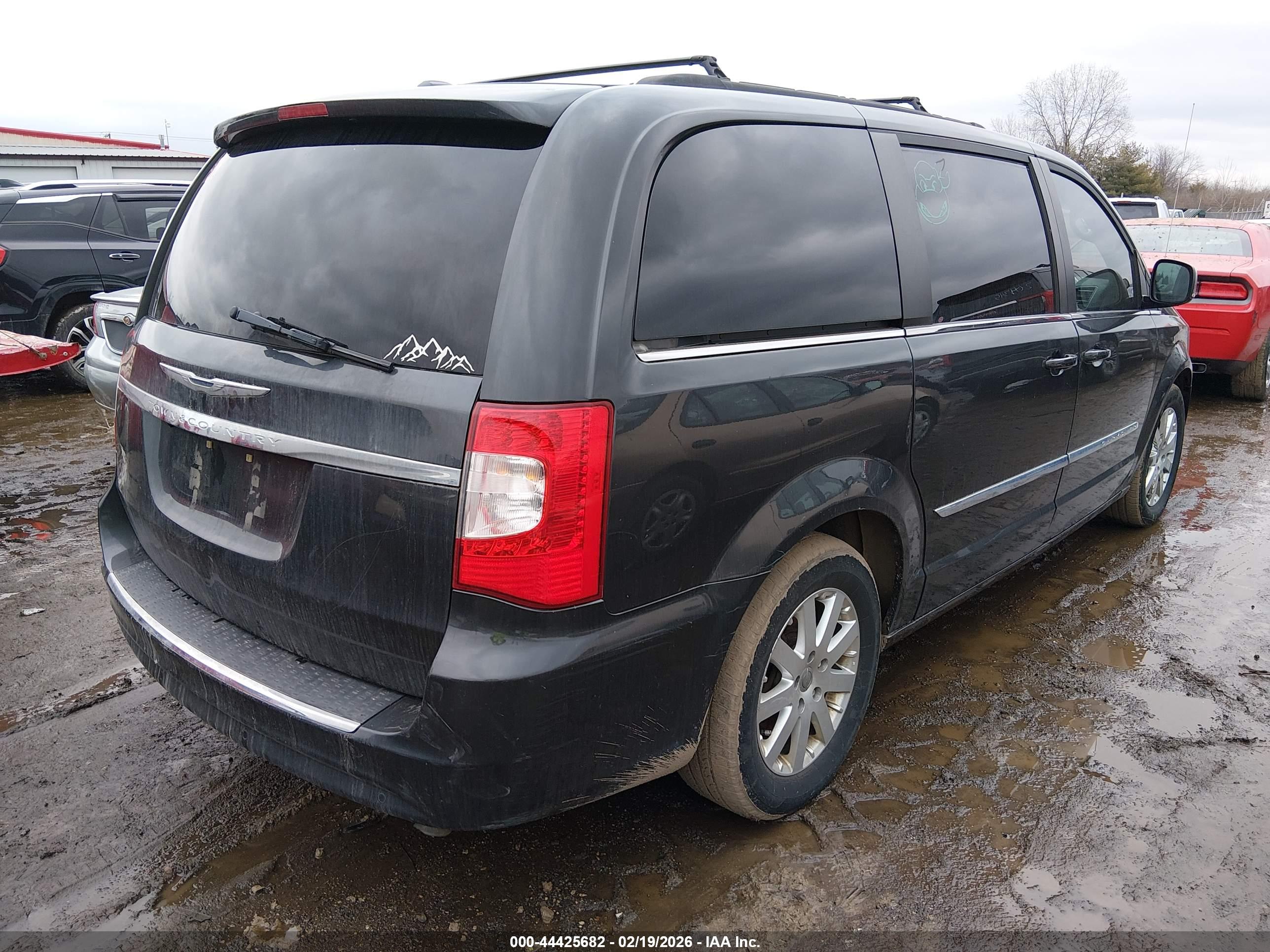 CHRYSLER TOWN image 4