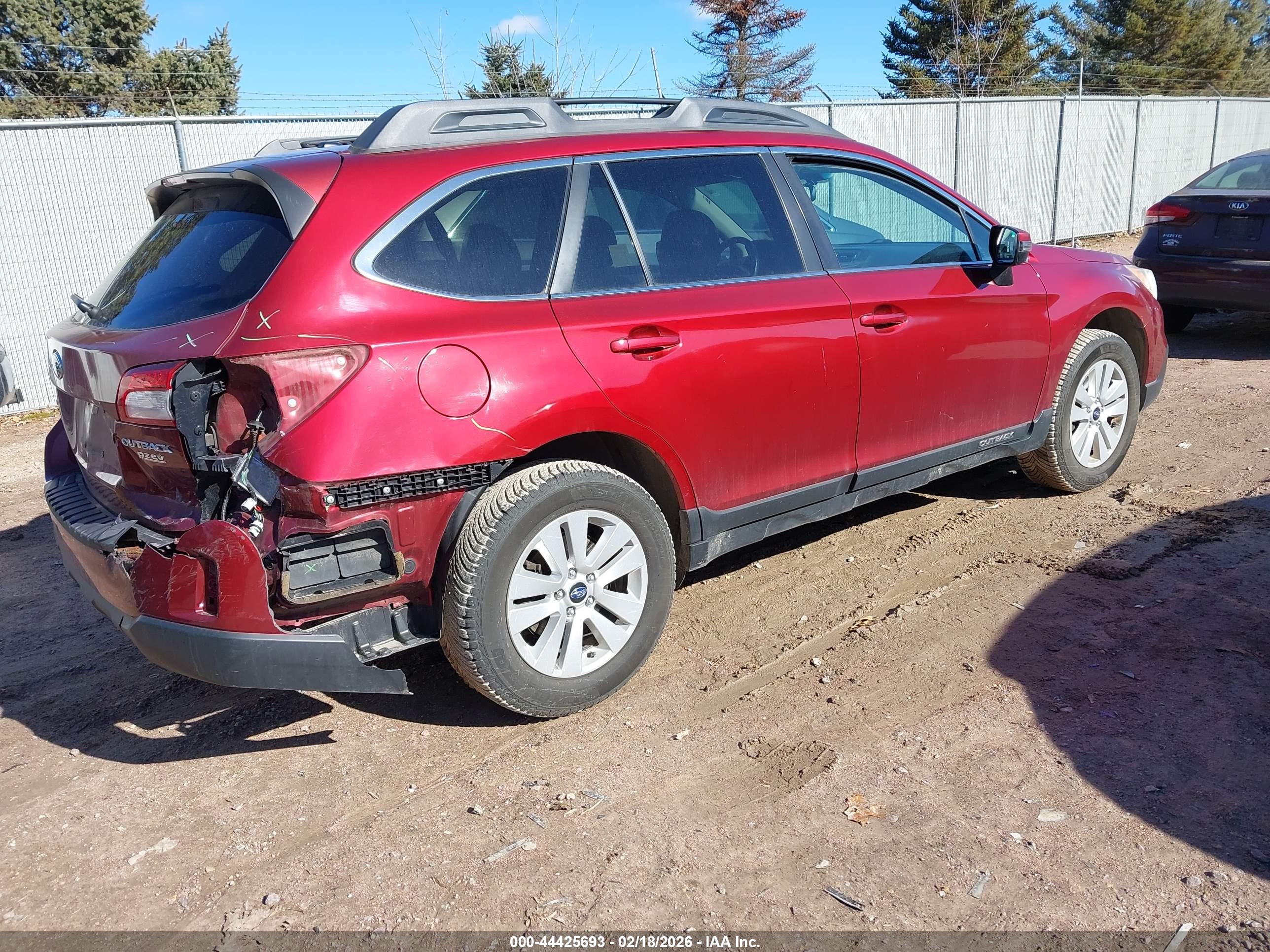 SUBARU OUTBACK image 4