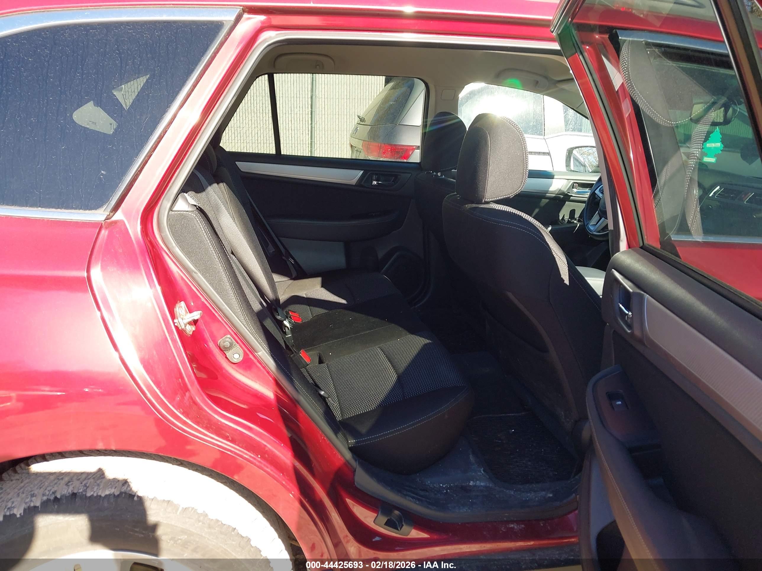 SUBARU OUTBACK image 8