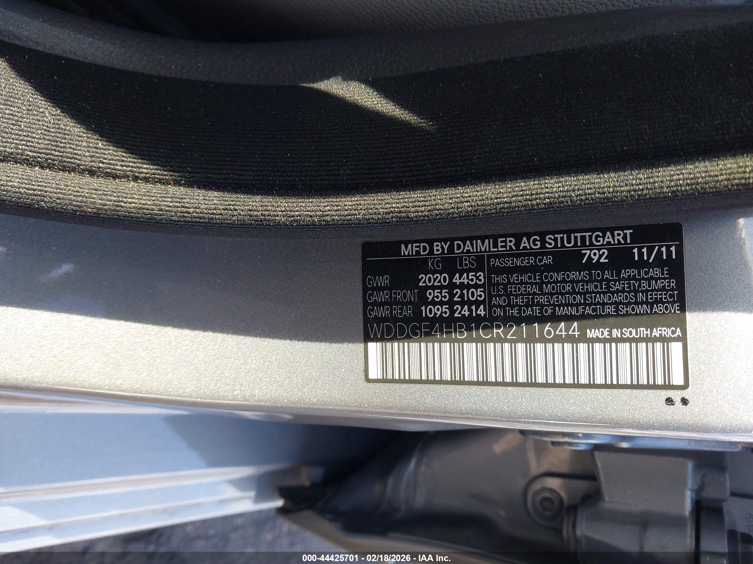 MERCEDES-BENZ C image 9