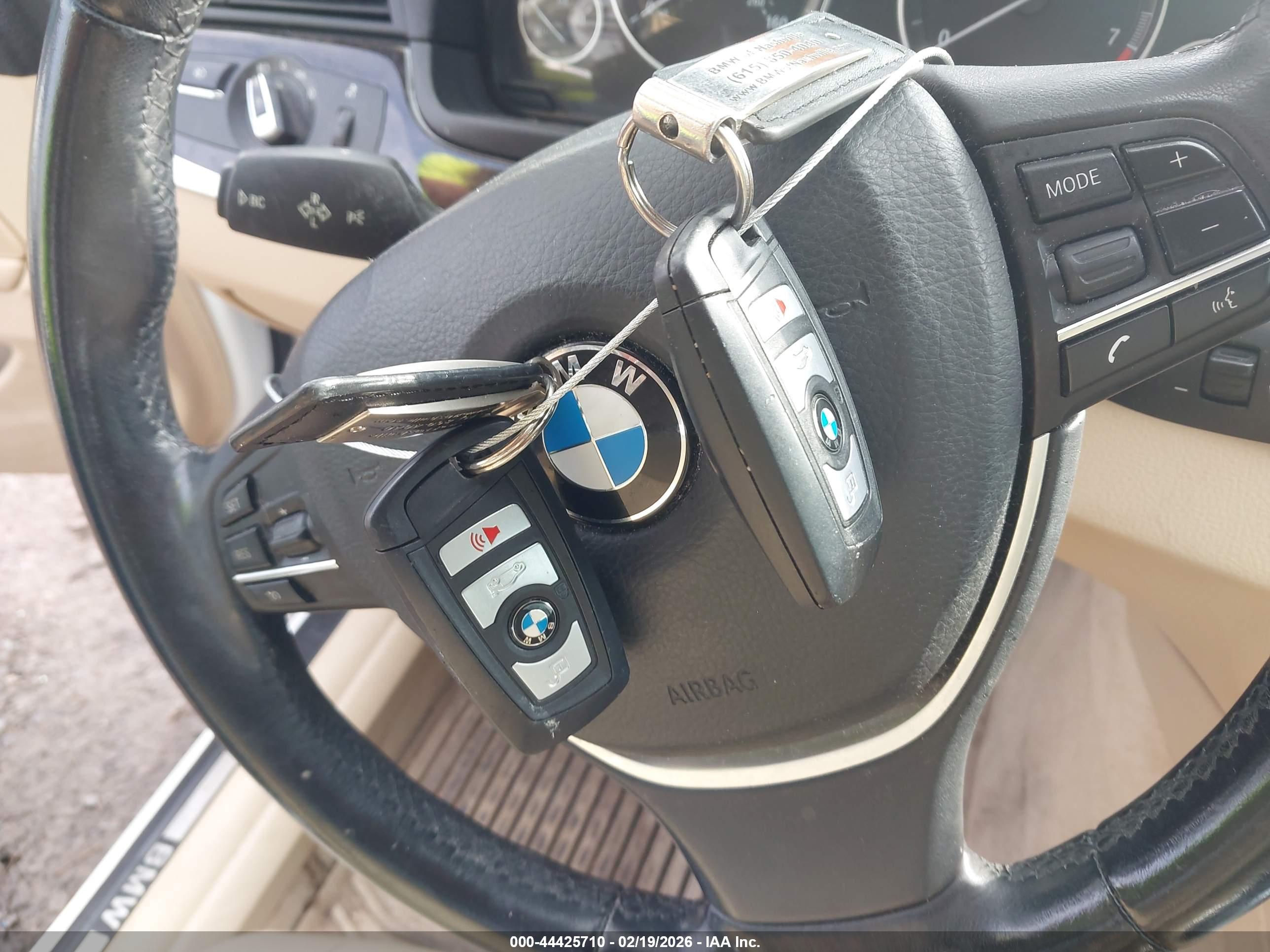 BMW 528I image 11