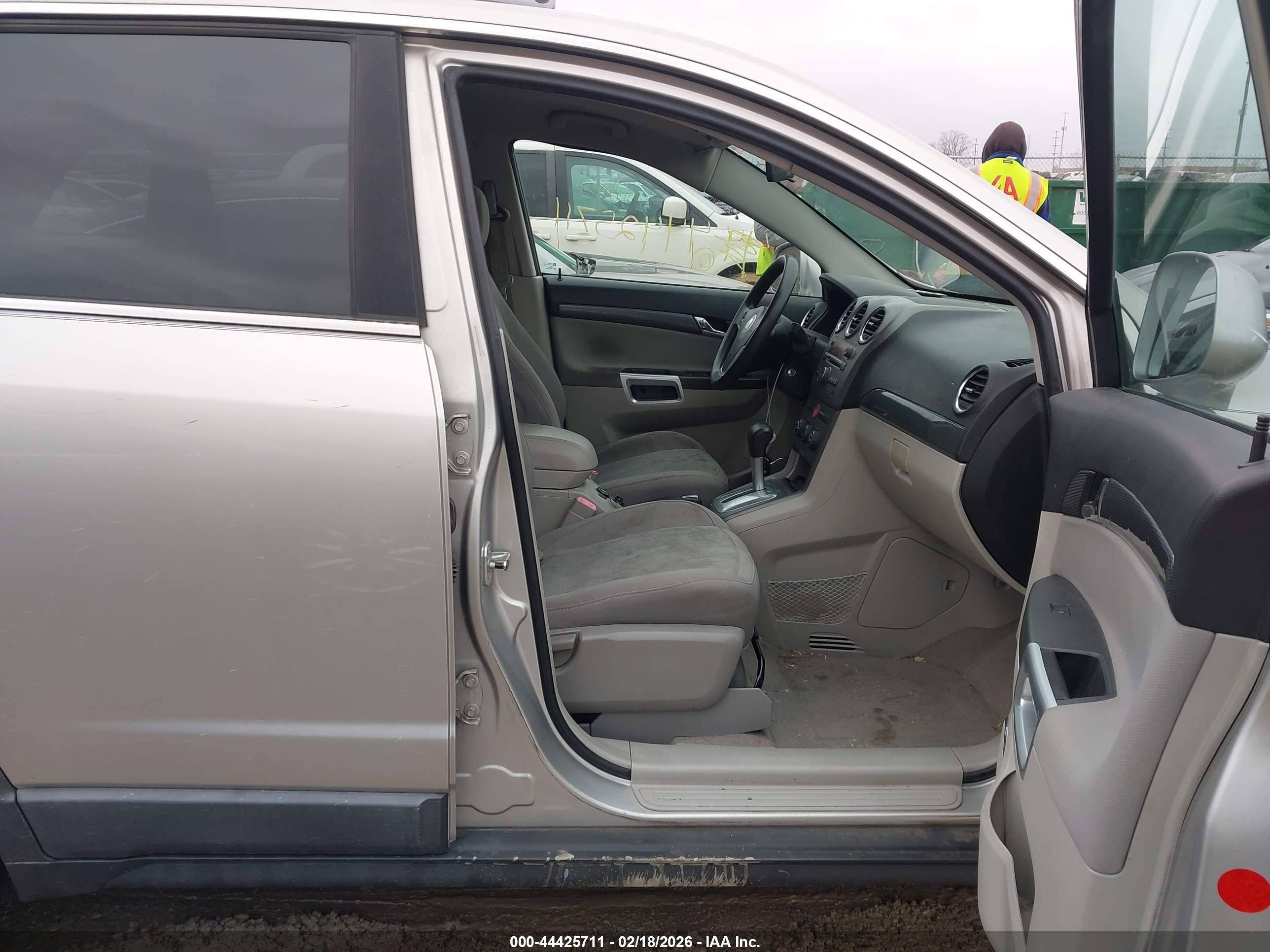 SATURN VUE image 5