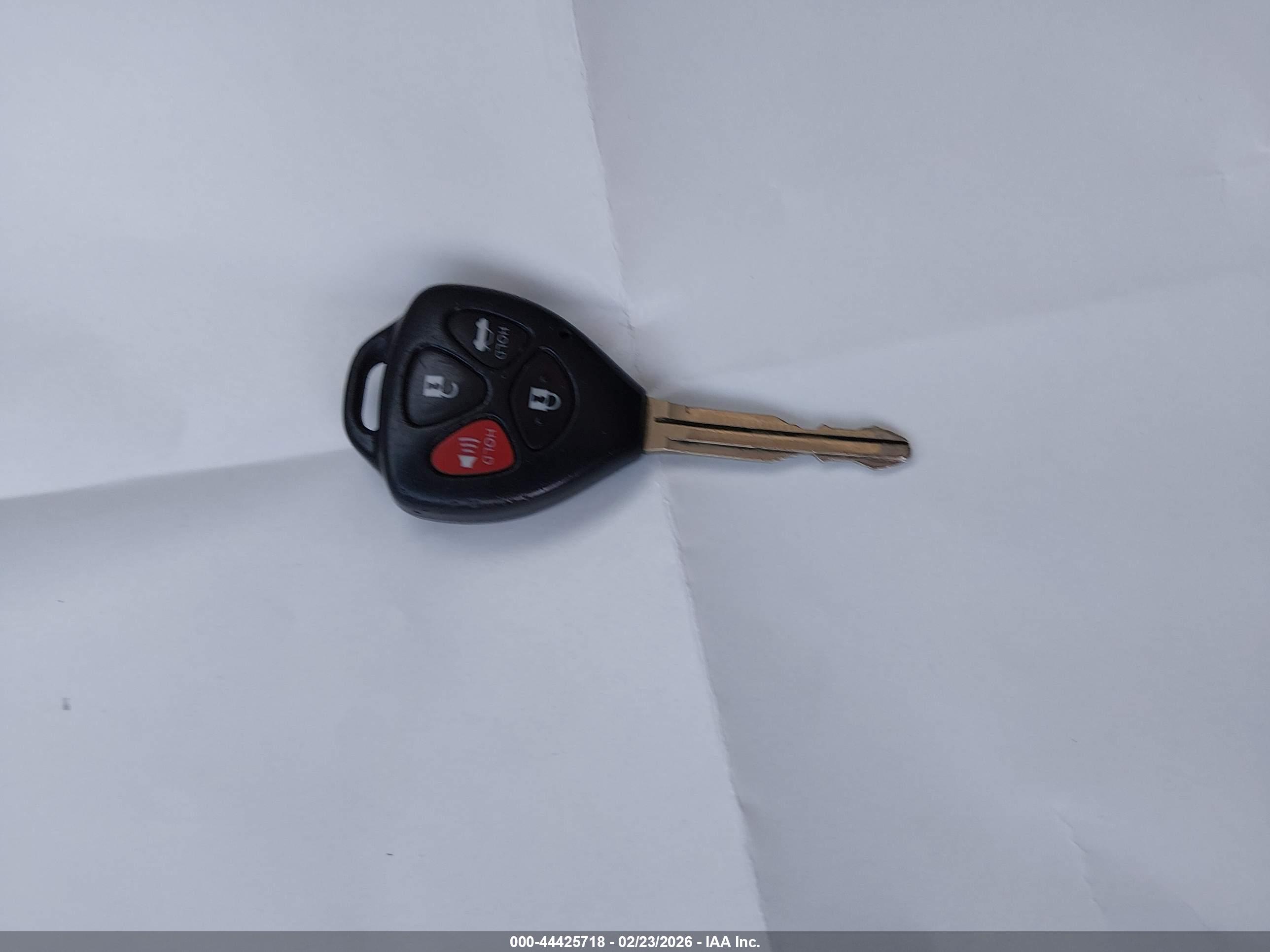 TOYOTA COROLLA image 11