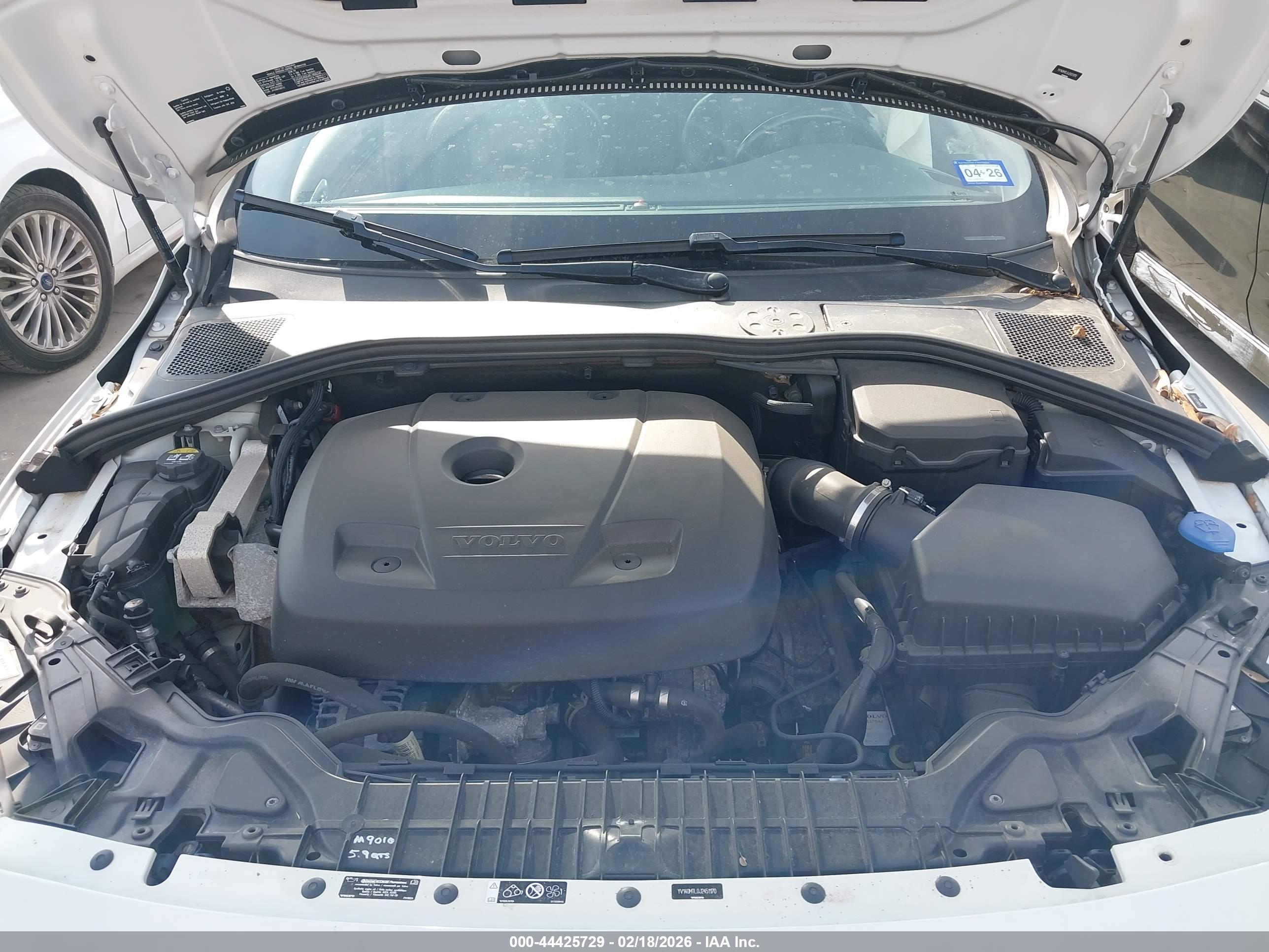VOLVO S60 image 10