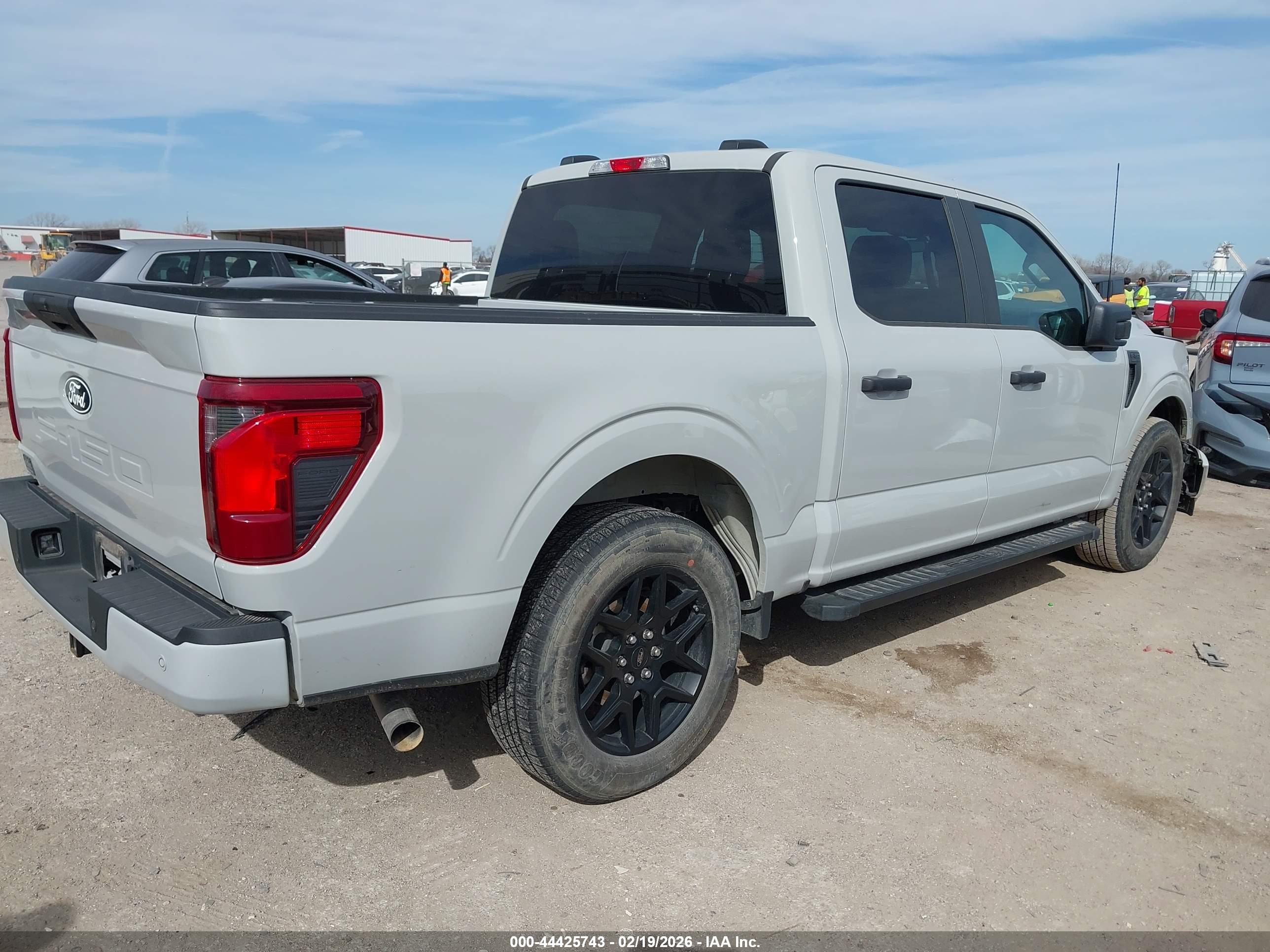 FORD F-150 image 4