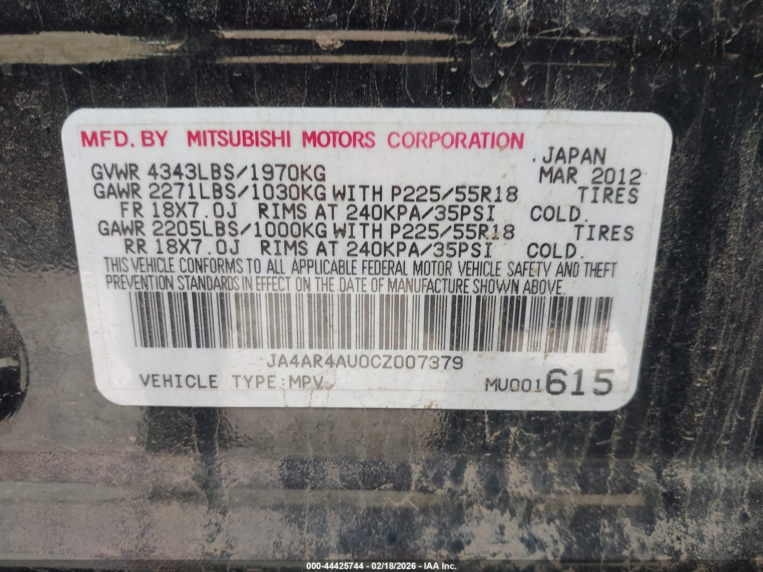 MITSUBISHI OUTLANDER image 9