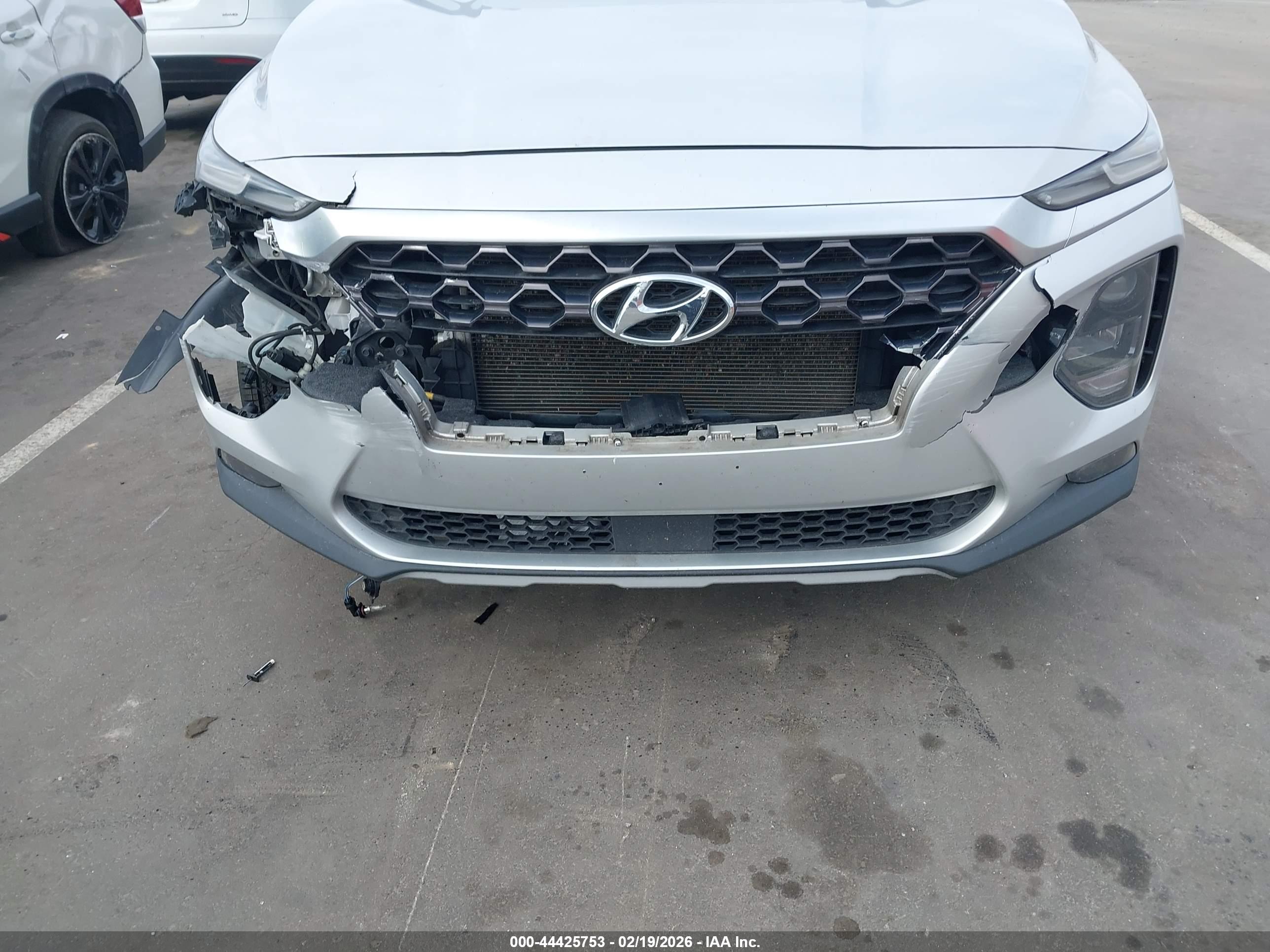HYUNDAI SANTA image 6