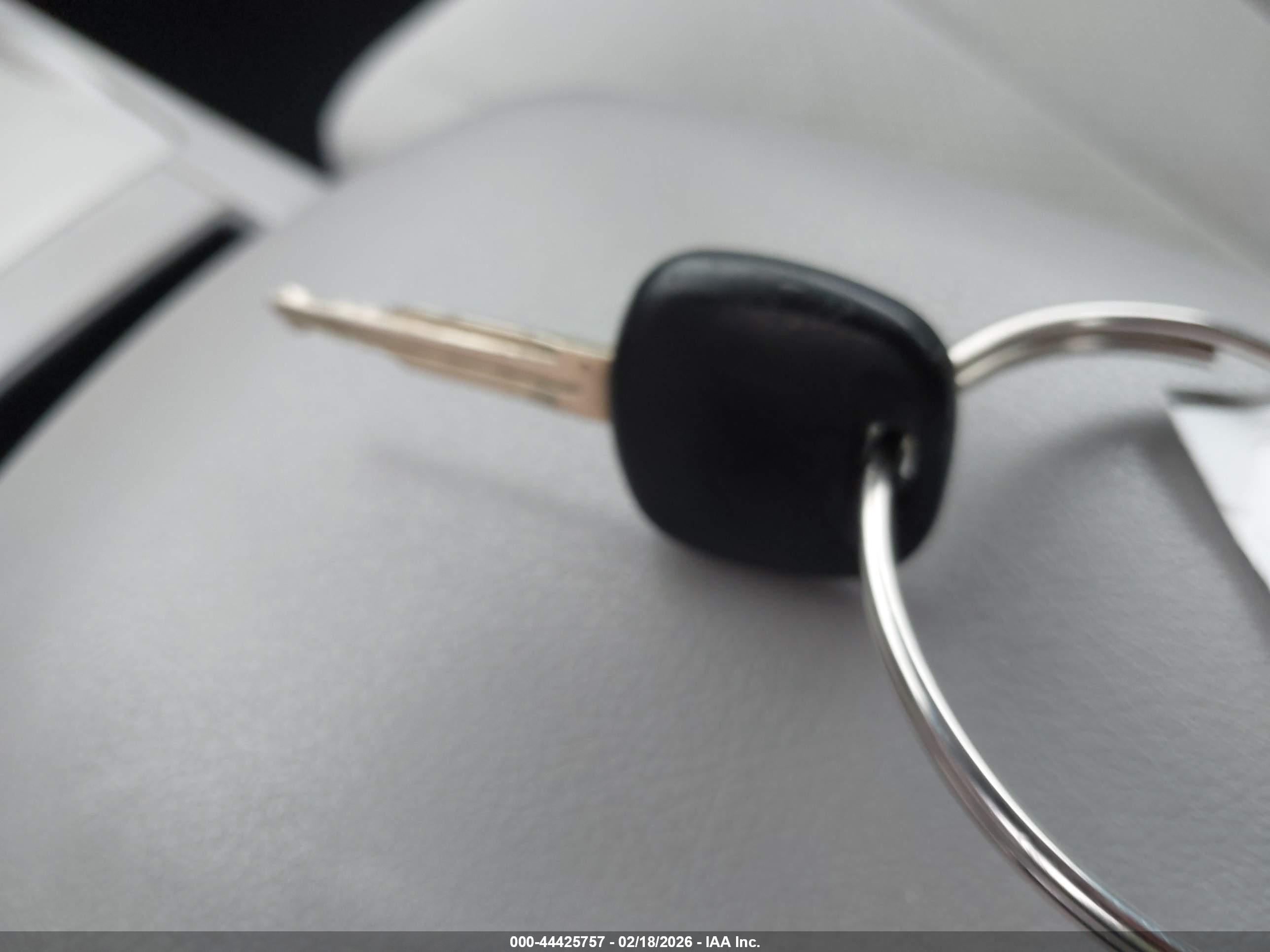 TOYOTA CAMRY image 11