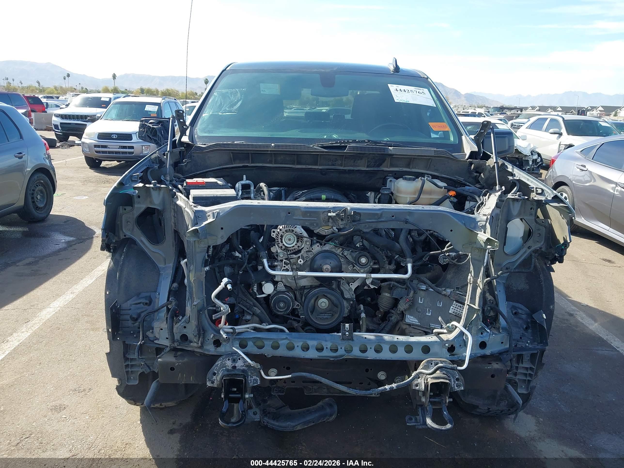 CHEVROLET SILVERADO image 6