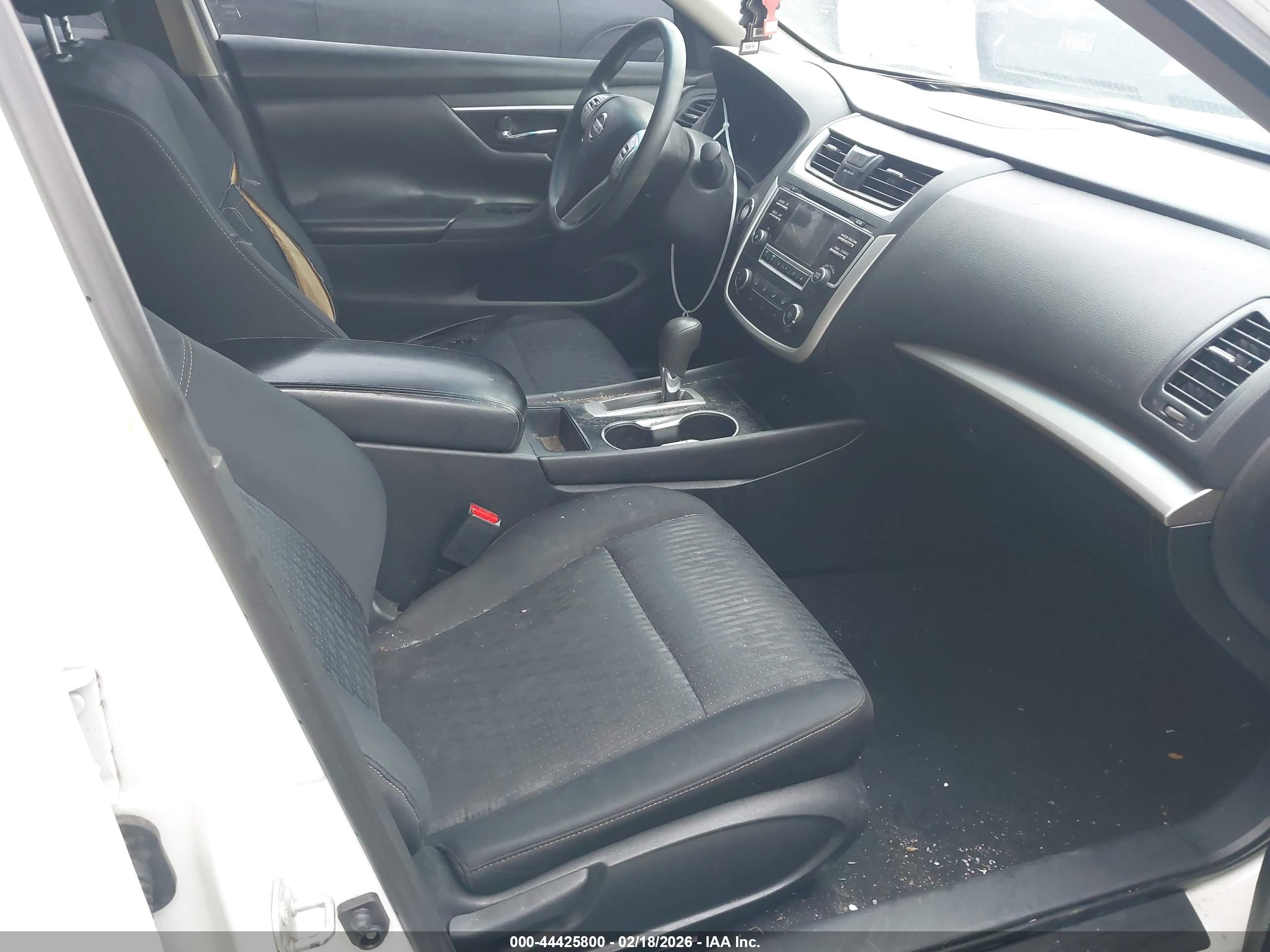 NISSAN ALTIMA image 5
