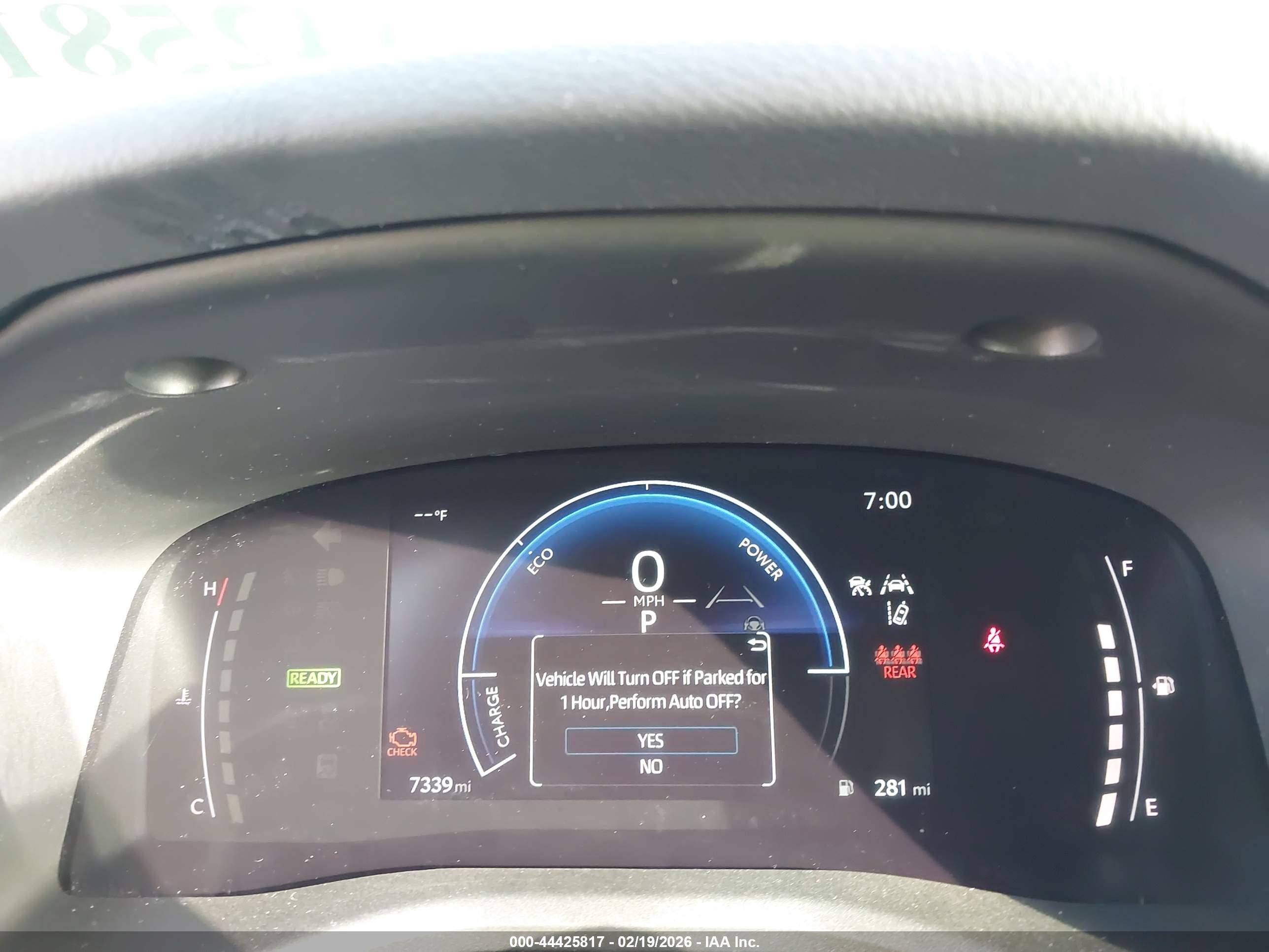 TOYOTA CAMRY image 7