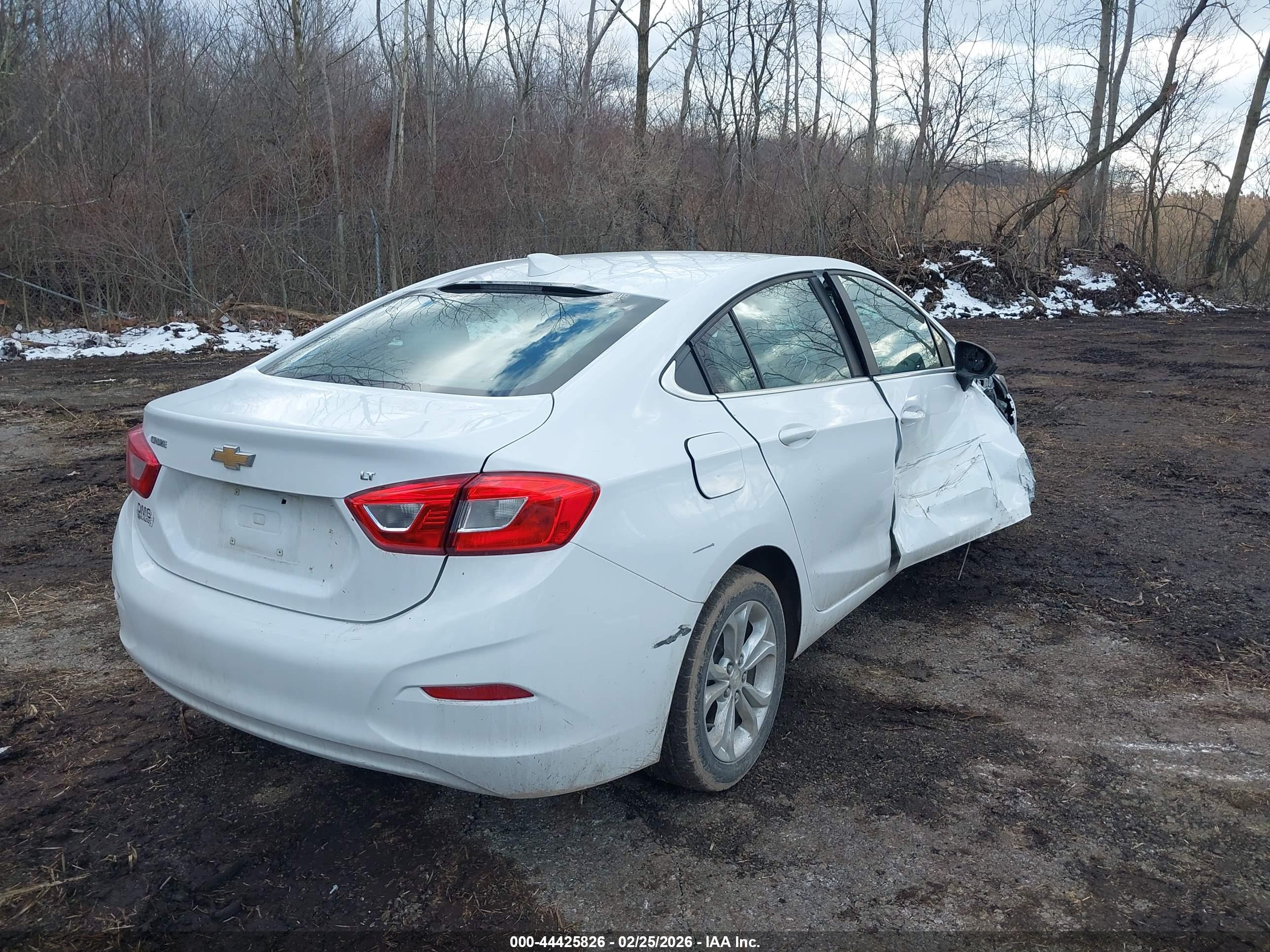CHEVROLET CRUZE image 4