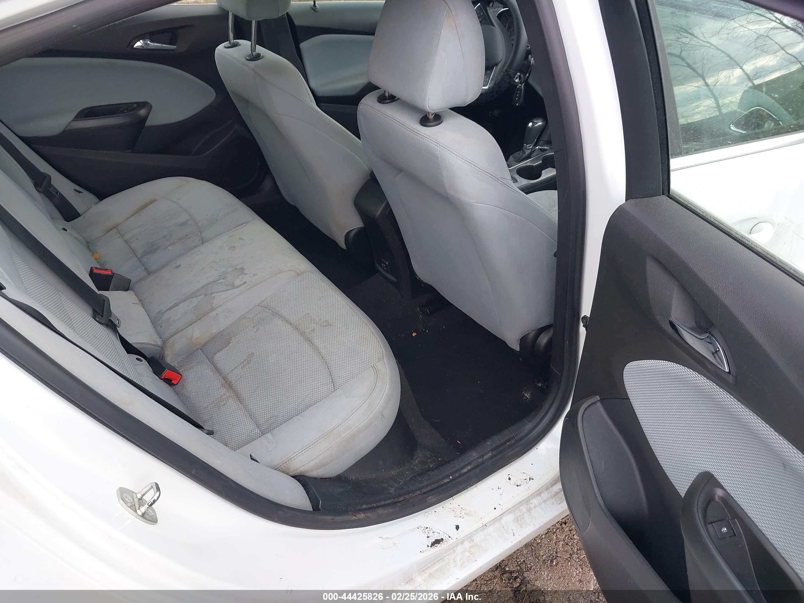 CHEVROLET CRUZE image 8