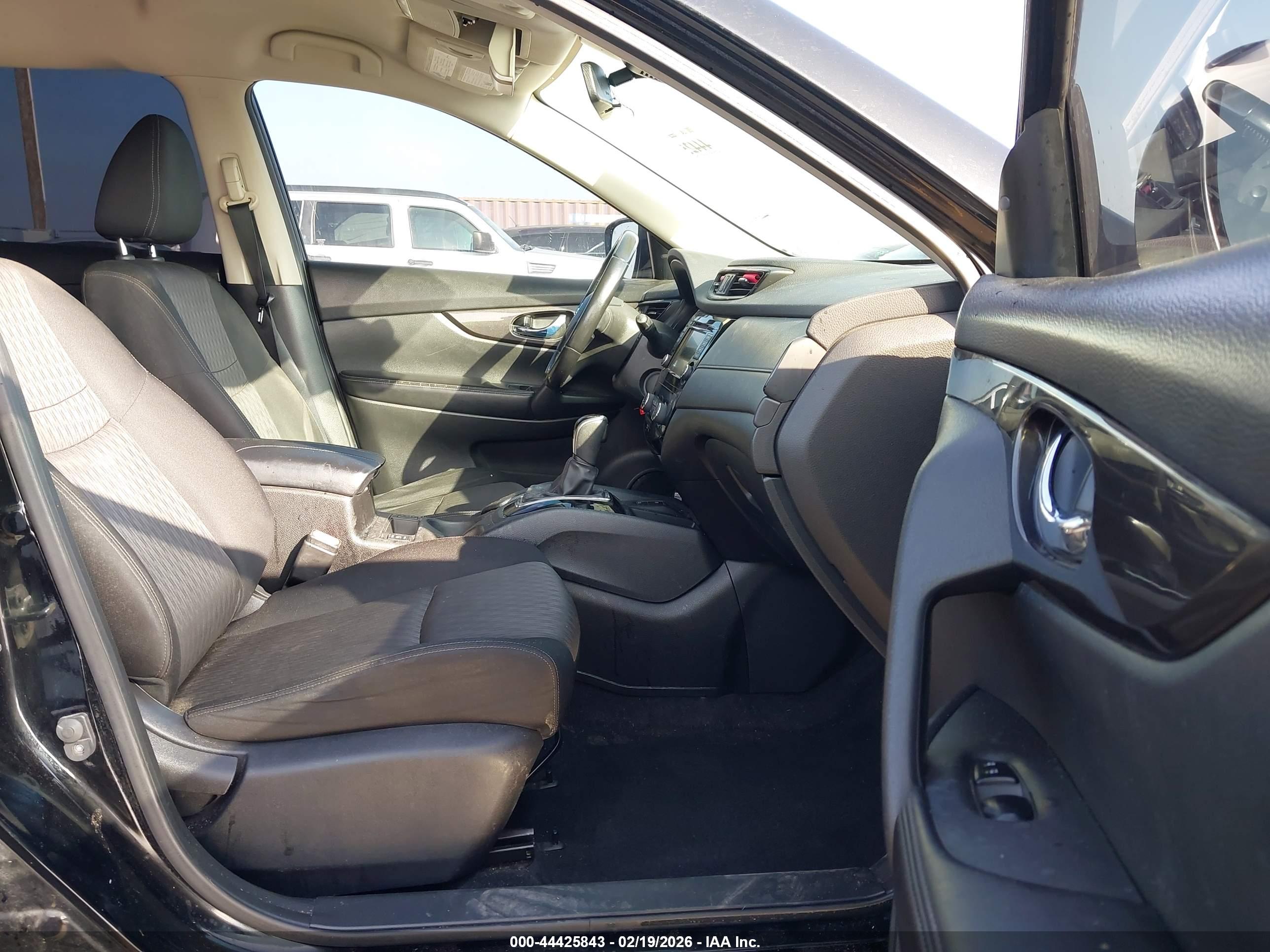 NISSAN ROGUE image 5