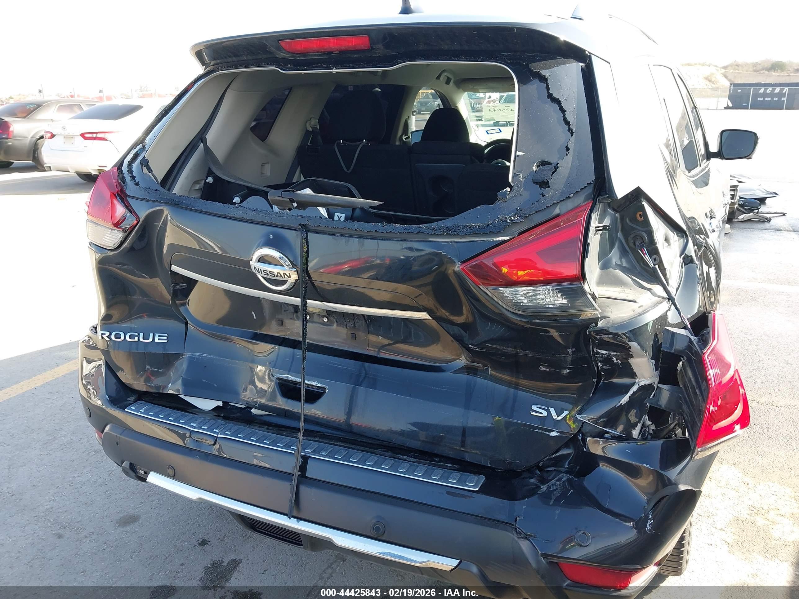 NISSAN ROGUE image 6