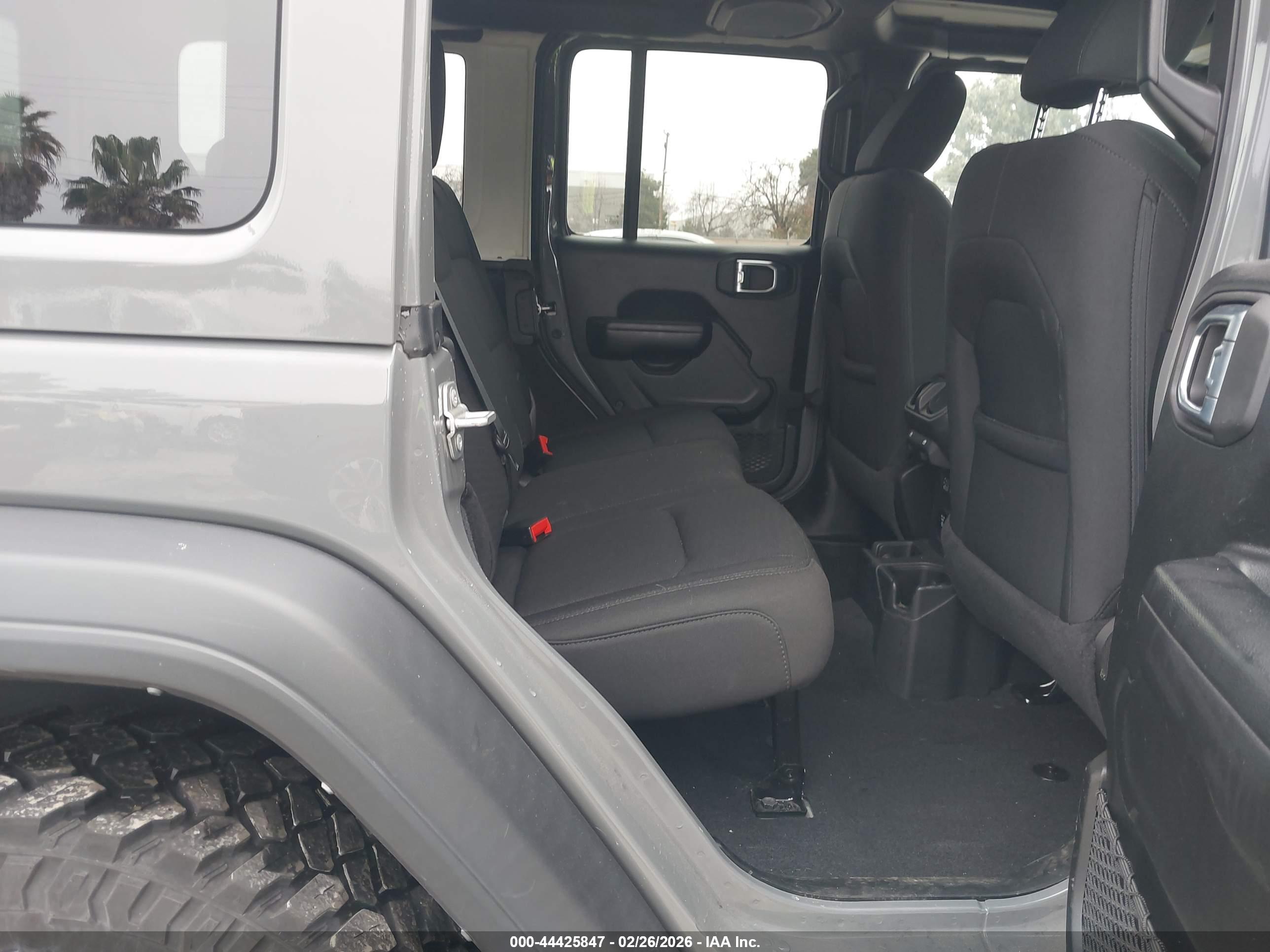 JEEP WRANGLER image 8
