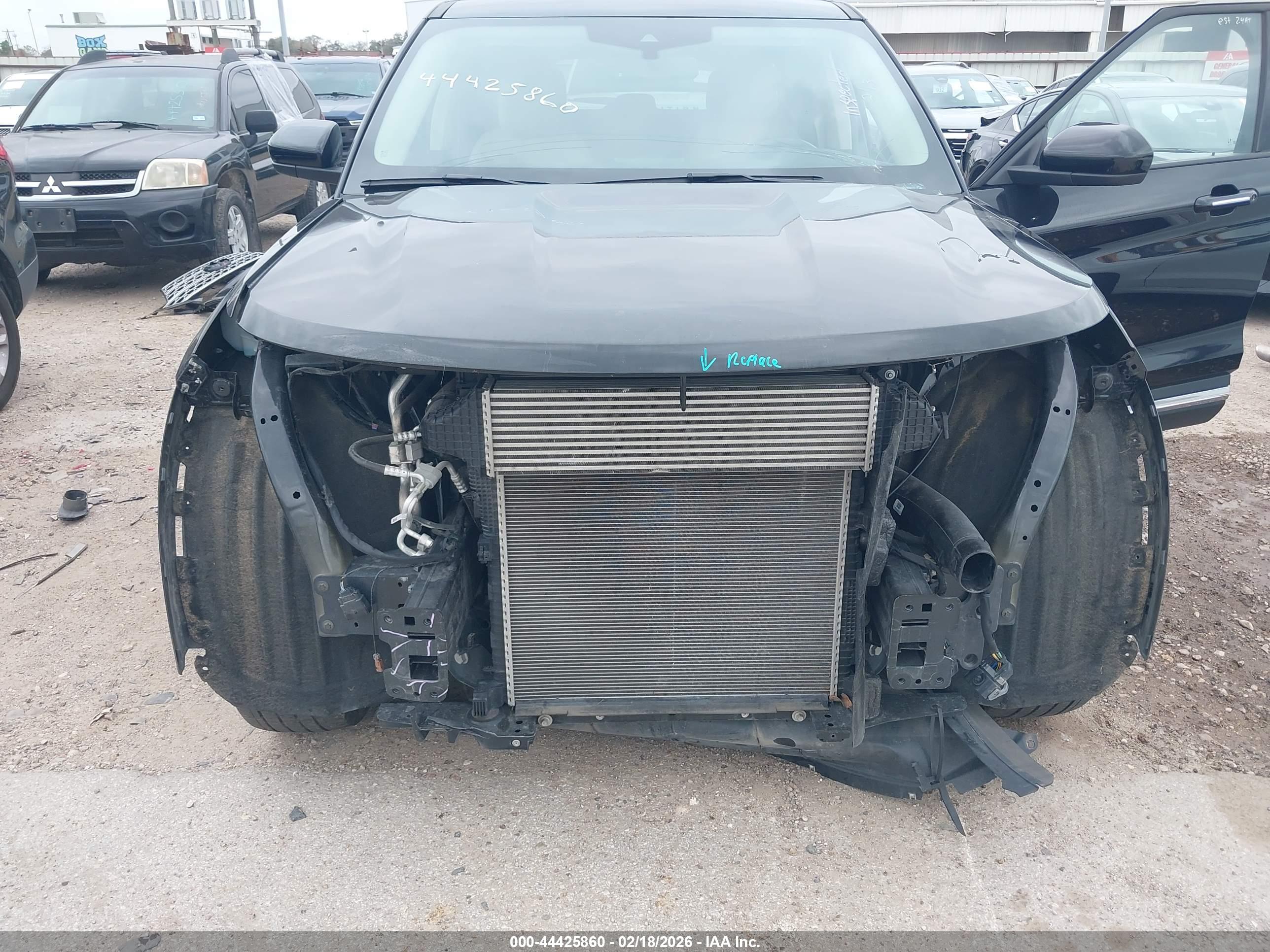 FORD EXPLORER image 6