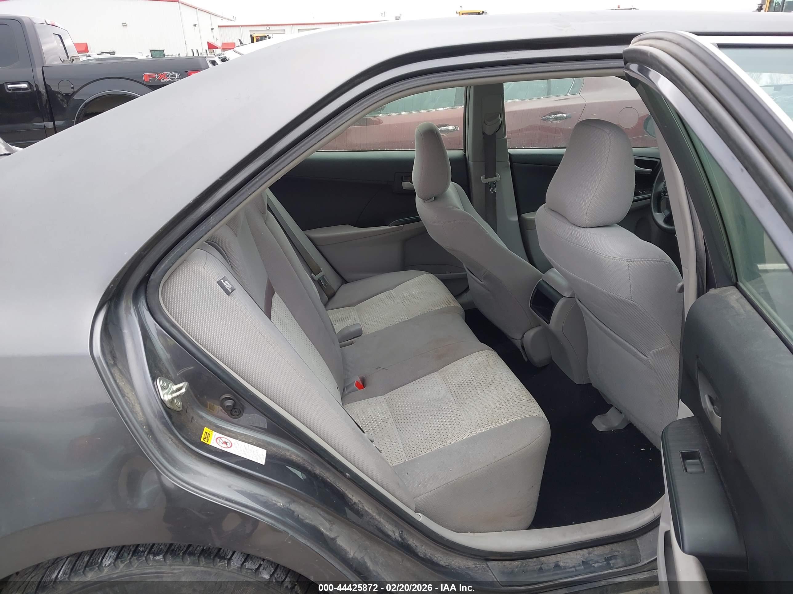 TOYOTA CAMRY image 8
