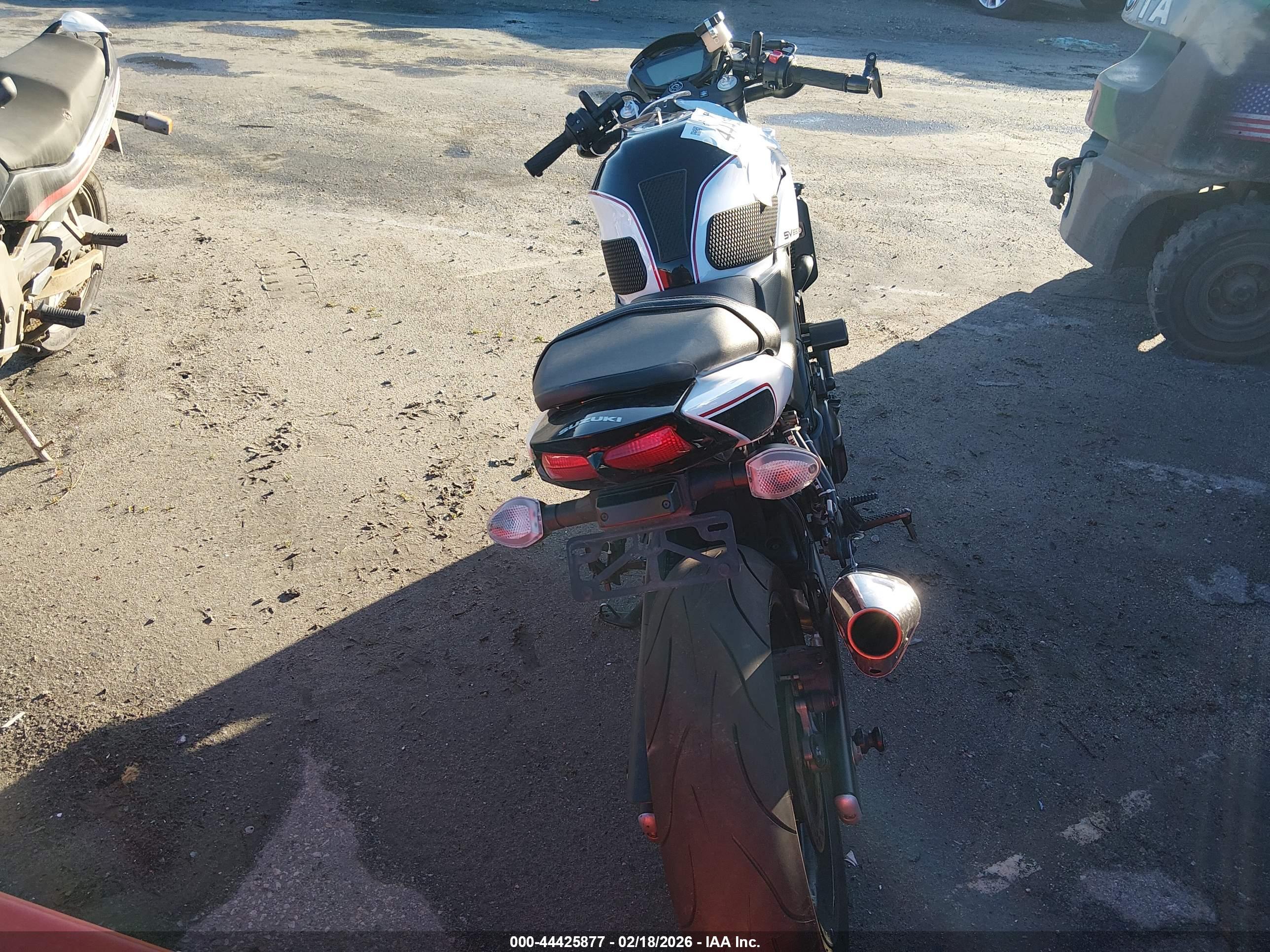SUZUKI SV650 image 6