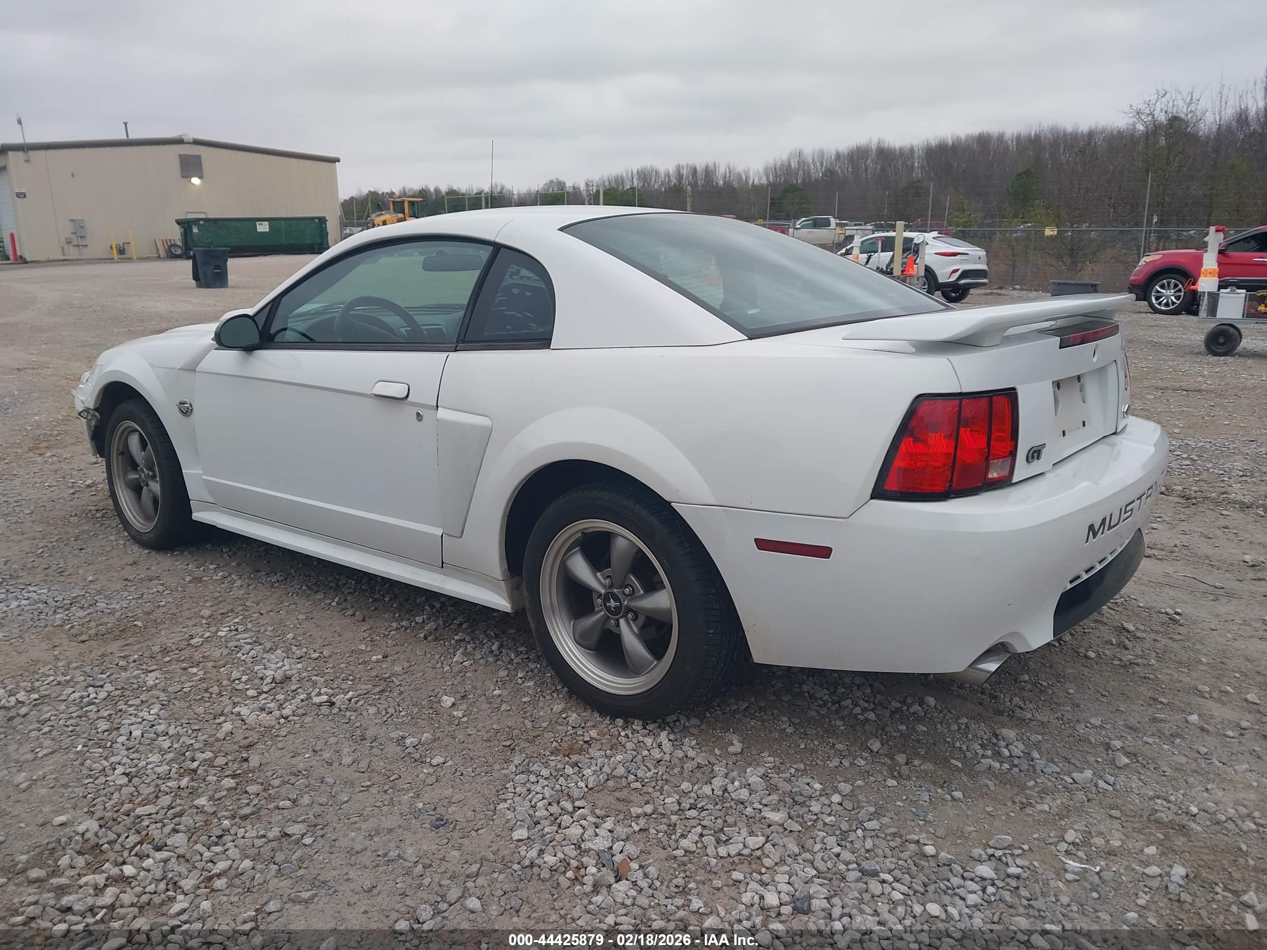 FORD MUSTANG image 3