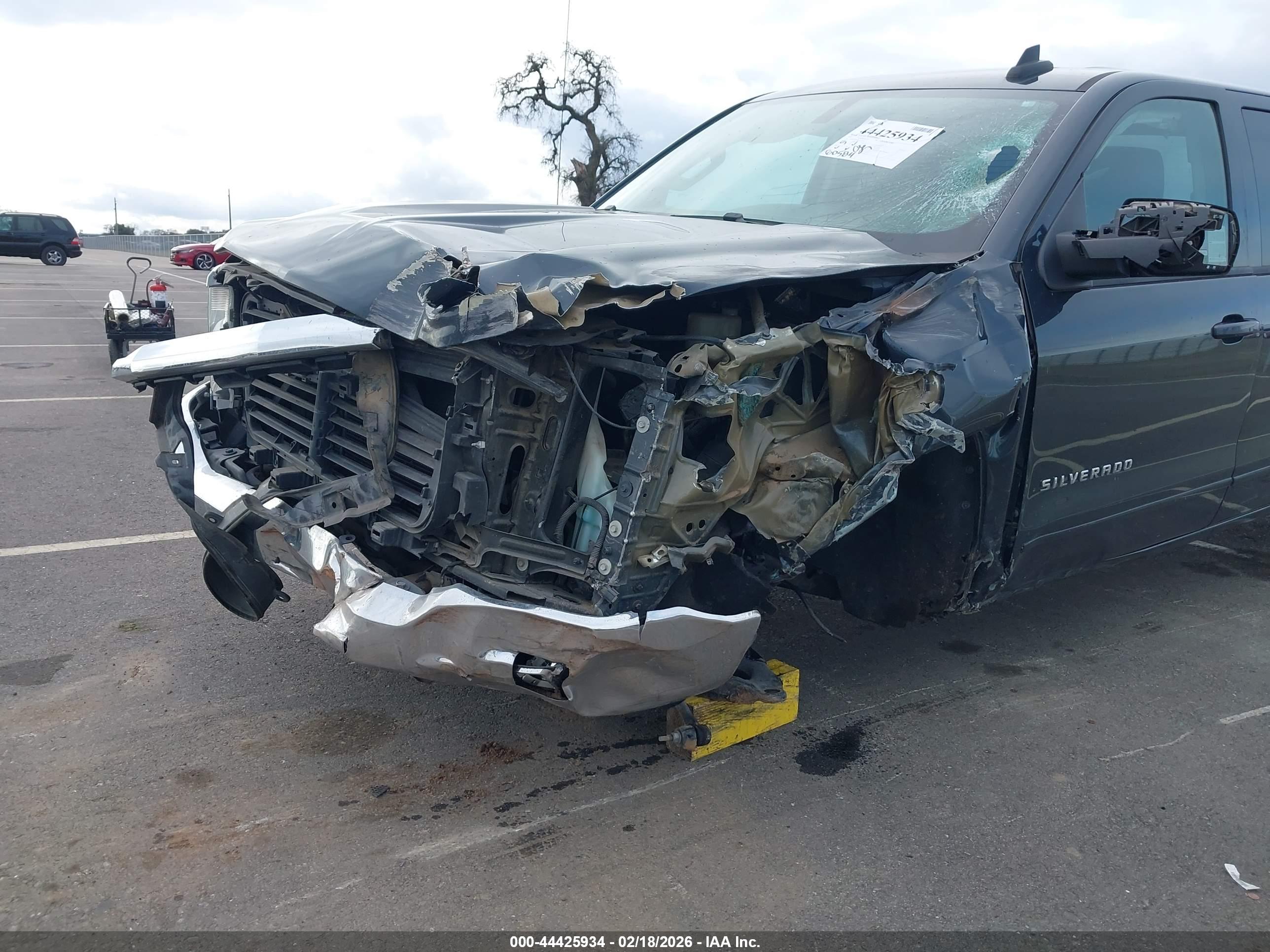 CHEVROLET SILVERADO image 6