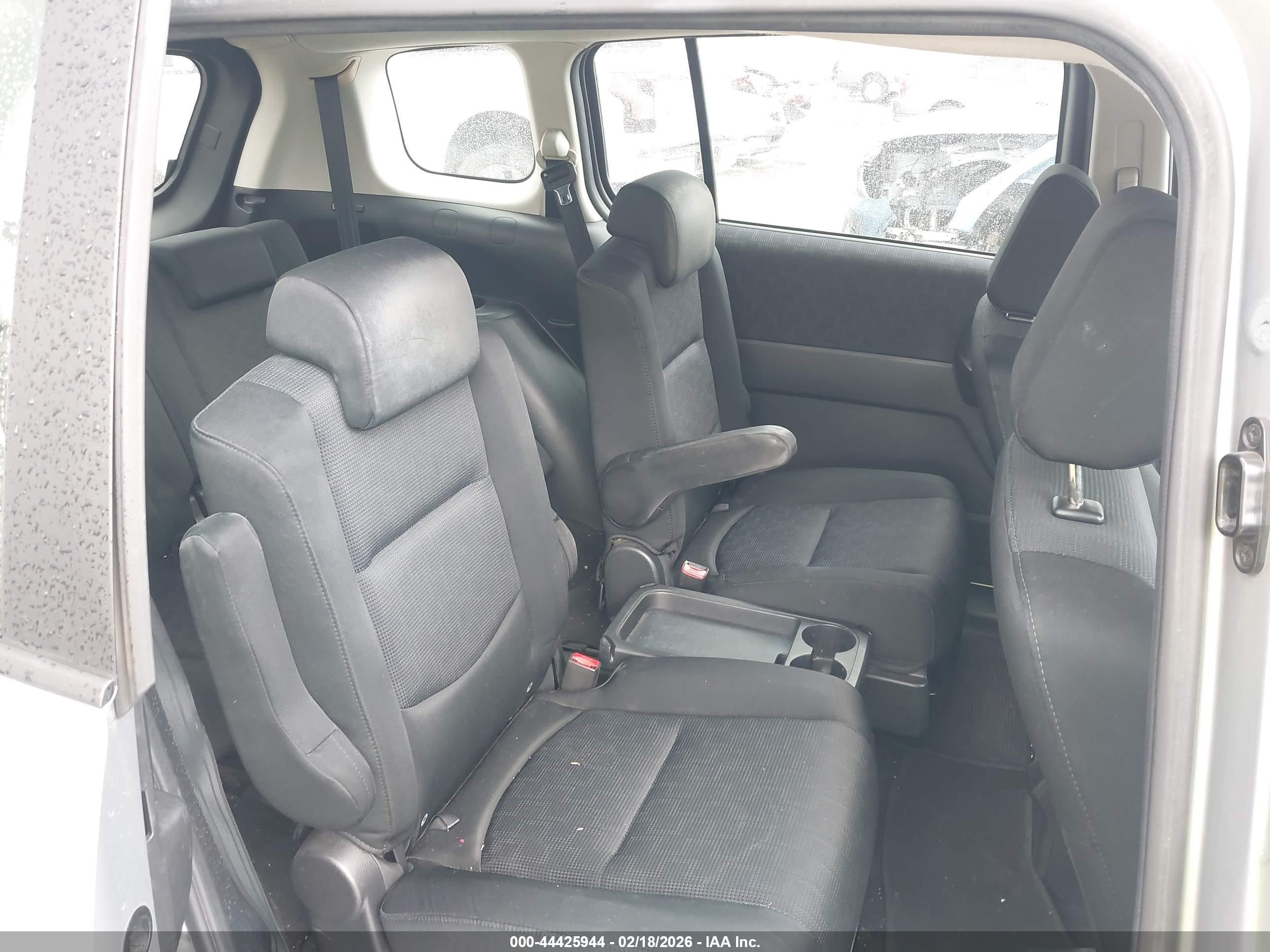 MAZDA MAZDA5 image 8